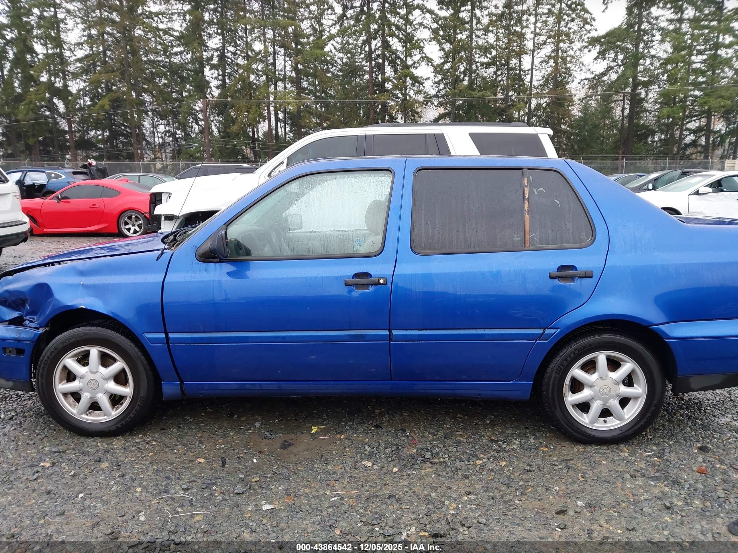 1998 Volkswagen Jetta Gls Синий vin: 3VWSA81H6WM153915