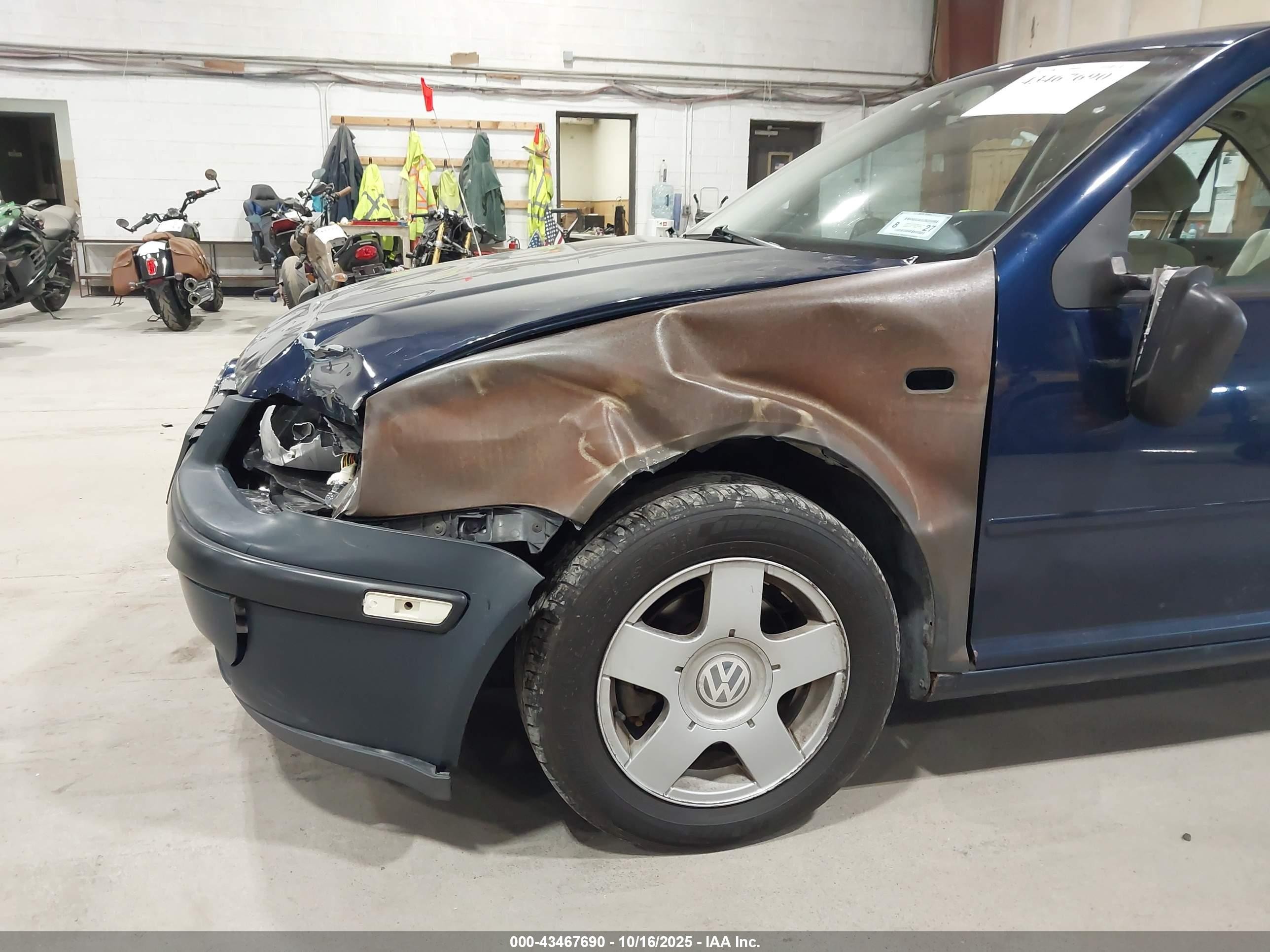 2002 Volkswagen Jetta Gls Blue vin: 3VWSB69M02M193744