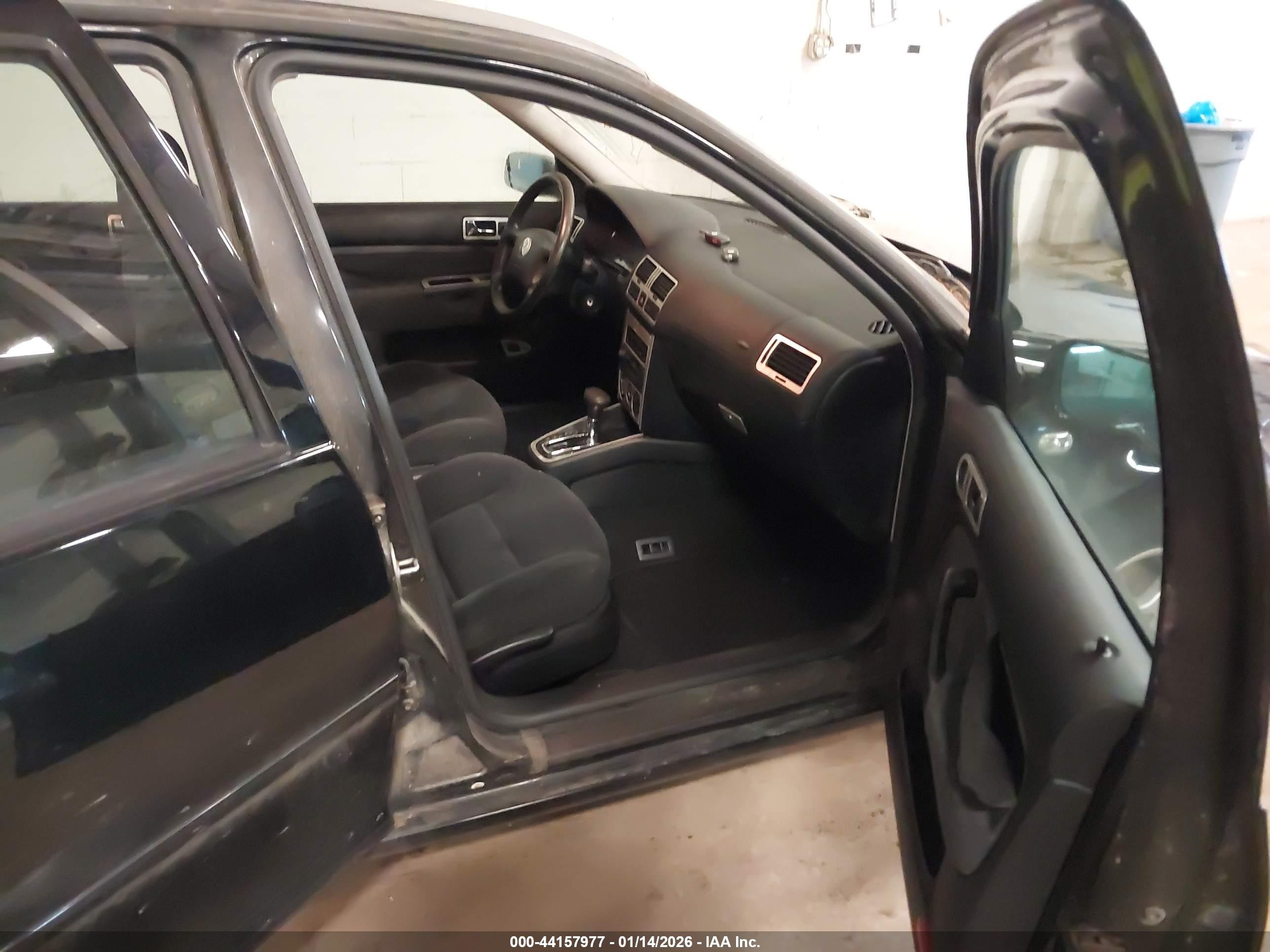 2001 Volkswagen Jetta Gls Black vin: 3VWSB69M11M209562