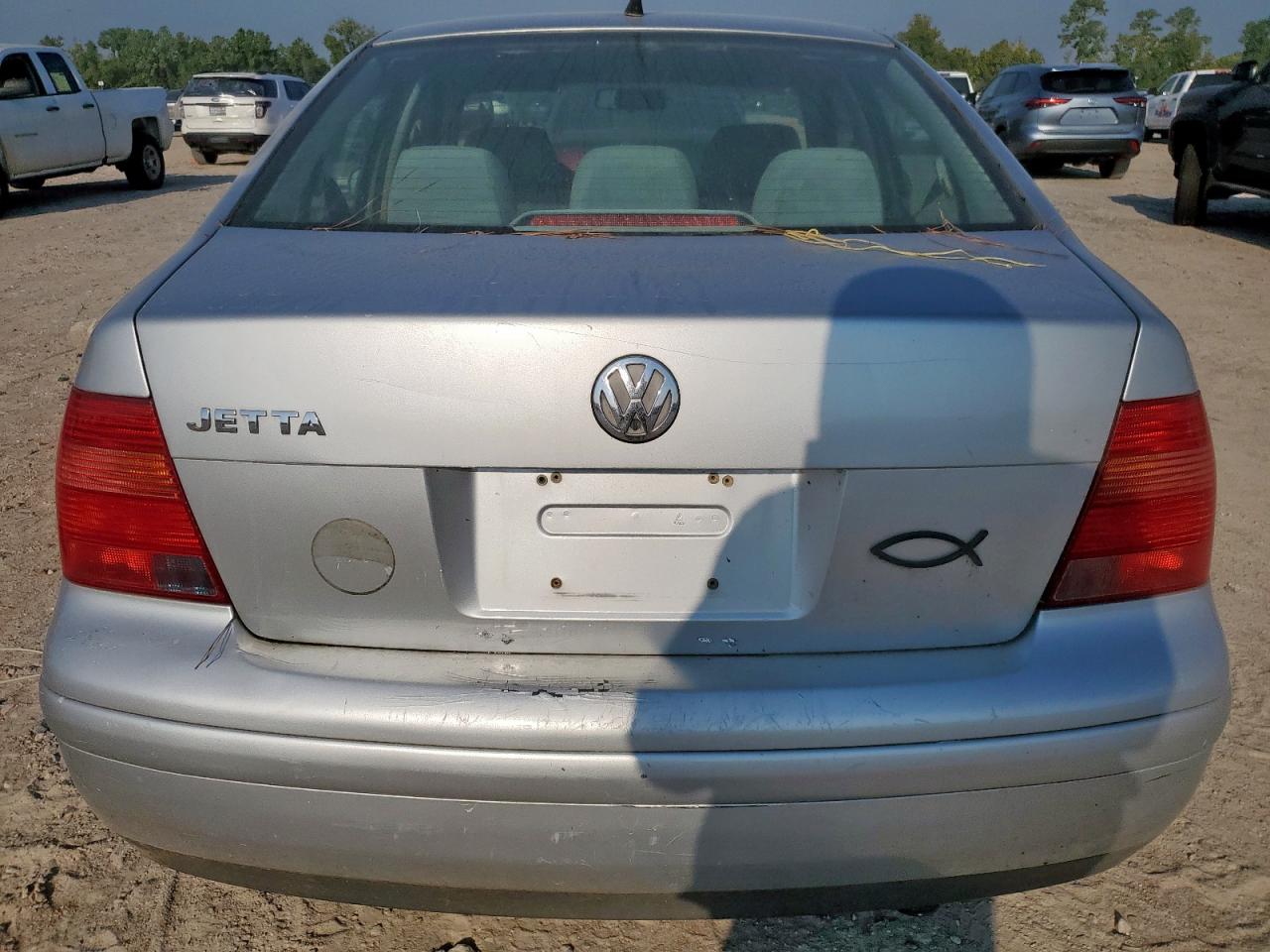 2002 Volkswagen Jetta Gls Silver vin: 3VWSB69M42M108047