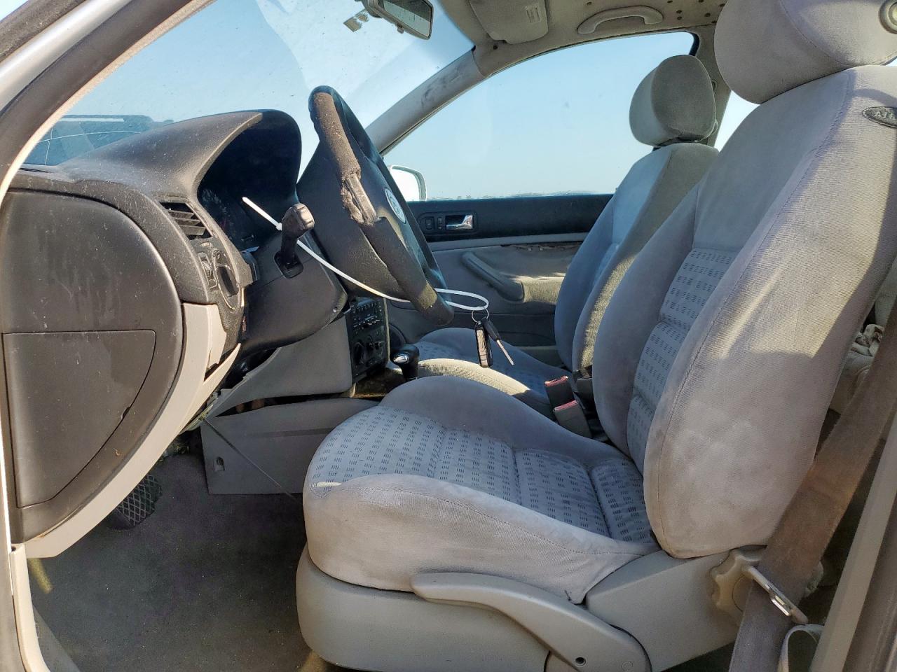 2002 Volkswagen Jetta Gls Silver vin: 3VWSB69M42M108047