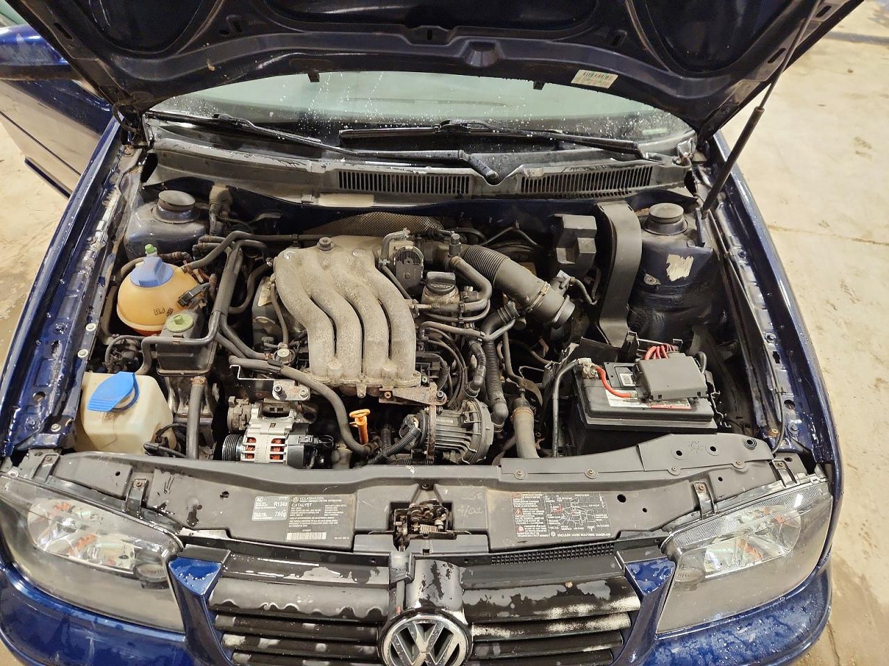 2002 Volkswagen Jetta Gls Blue vin: 3VWSB69M82M115633