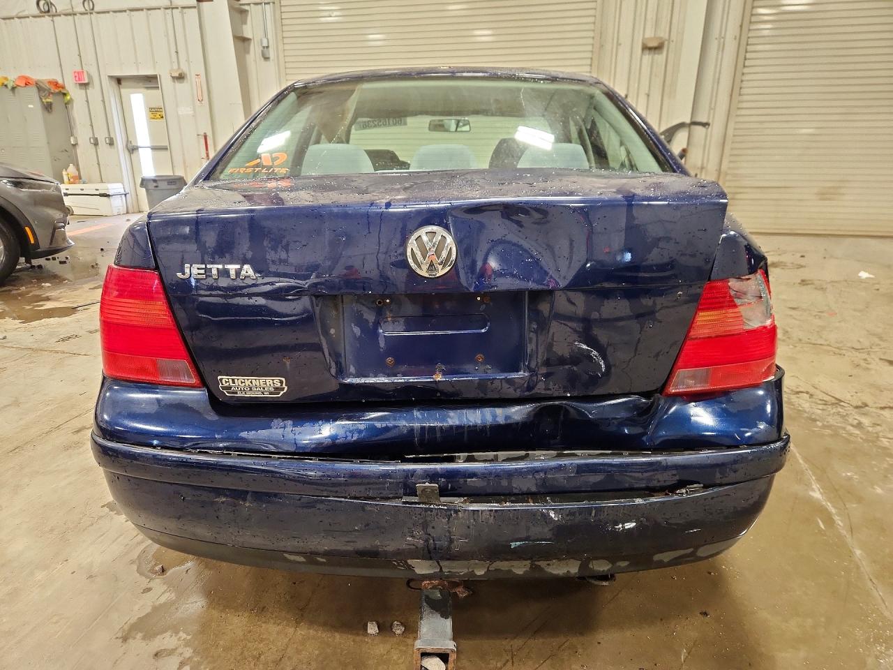 2002 Volkswagen Jetta Gls Blue vin: 3VWSB69M82M115633