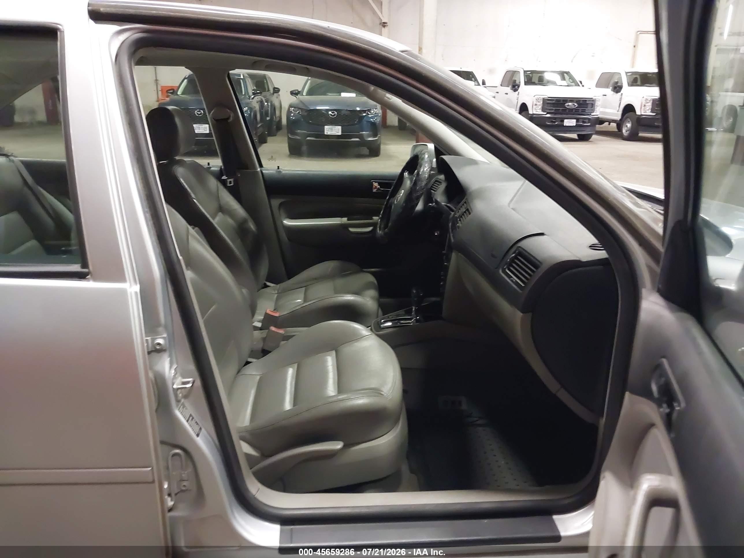 2002 Volkswagen Jetta Gls Silver vin: 3VWSB69M82M133064