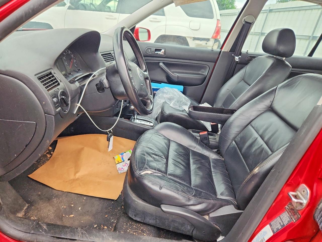 2002 Volkswagen Jetta Gls Red vin: 3VWSB69M82M166193