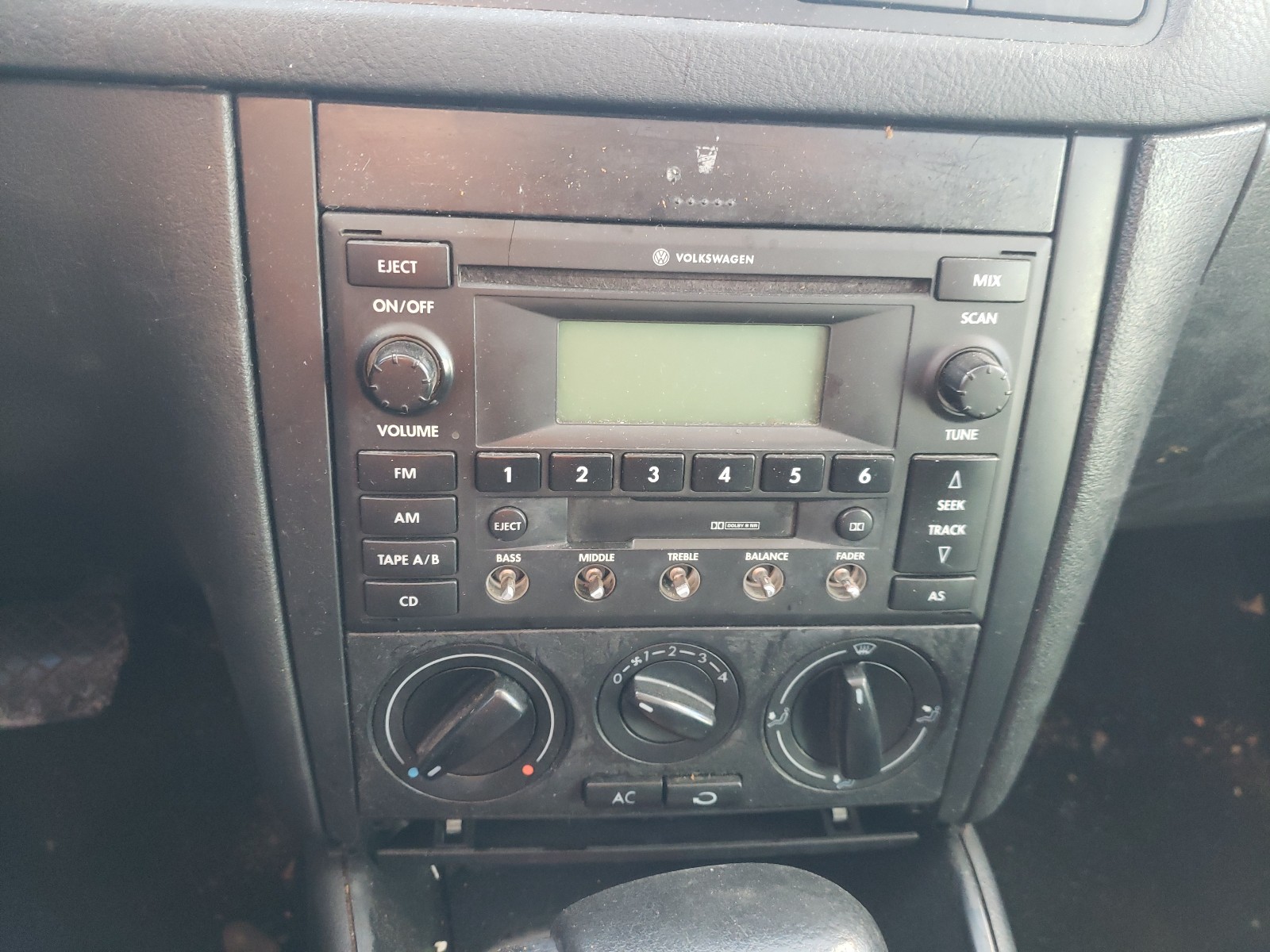 2002 Volkswagen Jetta Gls White vin: 3VWSB69MX2M154241