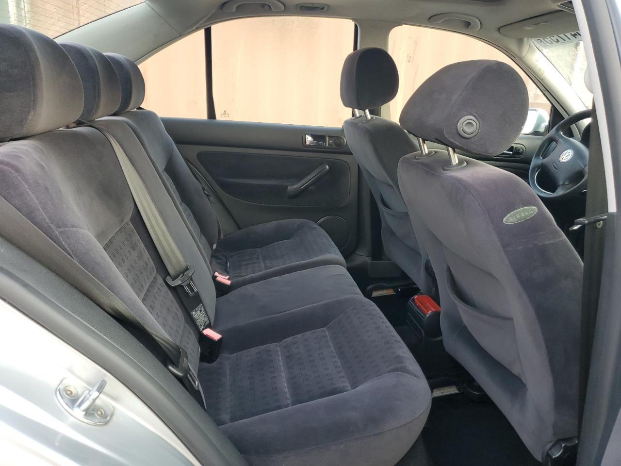2002 Volkswagen Jetta Gls Silver vin: 3VWSB69MX2M189250