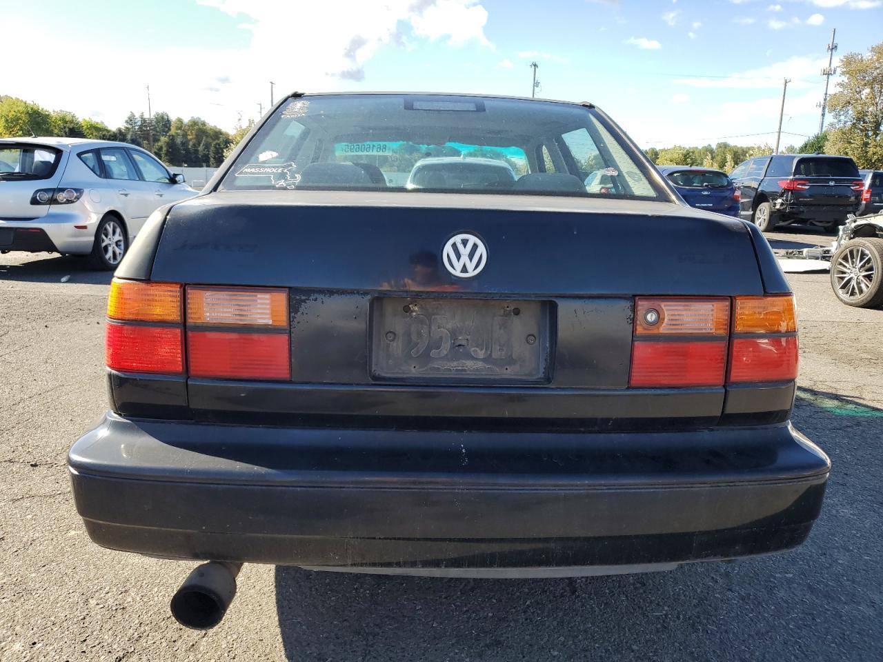 1998 Volkswagen Jetta Gls Black vin: 3VWSB81H6WM144046