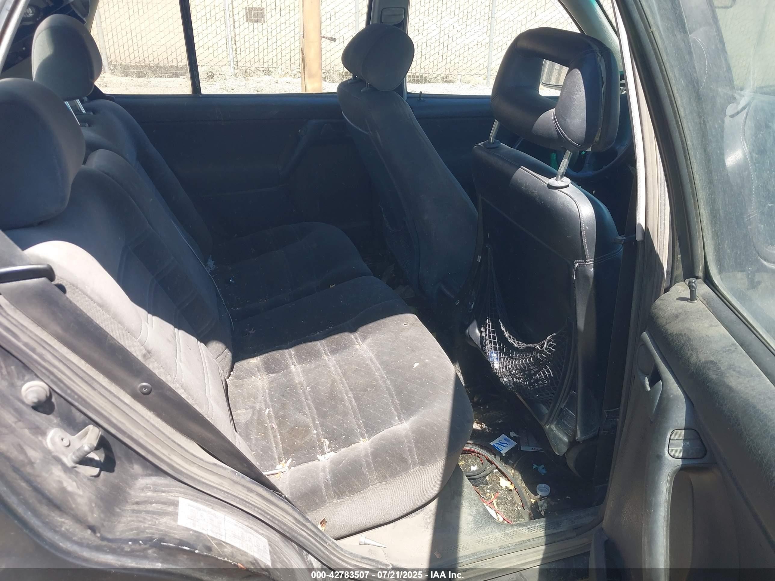 1997 Volkswagen Jetta Gls Black vin: 3VWSB81H9VM013241