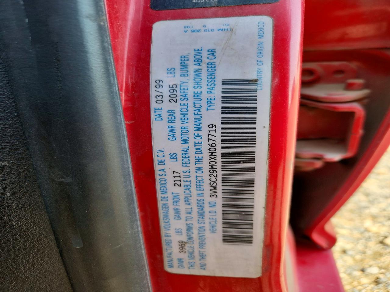 1999 Volkswagen Jetta Gls Red vin: 3VWSC29M0XM067719