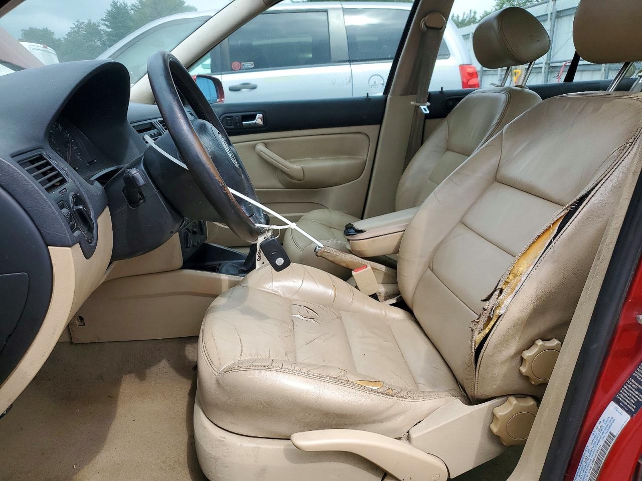 2000 Volkswagen Jetta Gls Red vin: 3VWSC29M2YM104254
