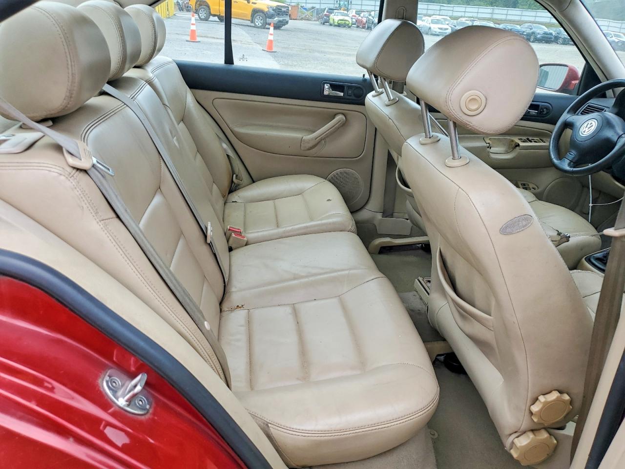 2000 Volkswagen Jetta Gls Red vin: 3VWSC29M2YM104254