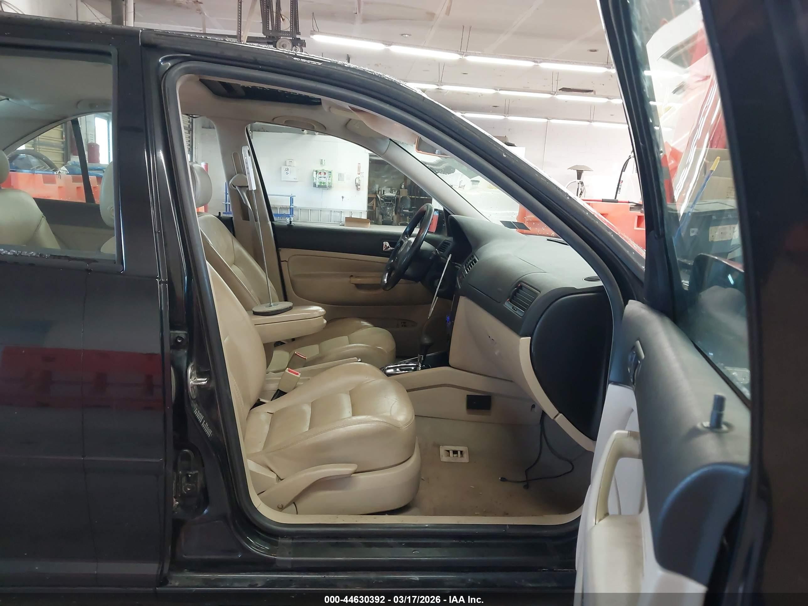 2000 Volkswagen Jetta Gls Black vin: 3VWSC29M3YM000808