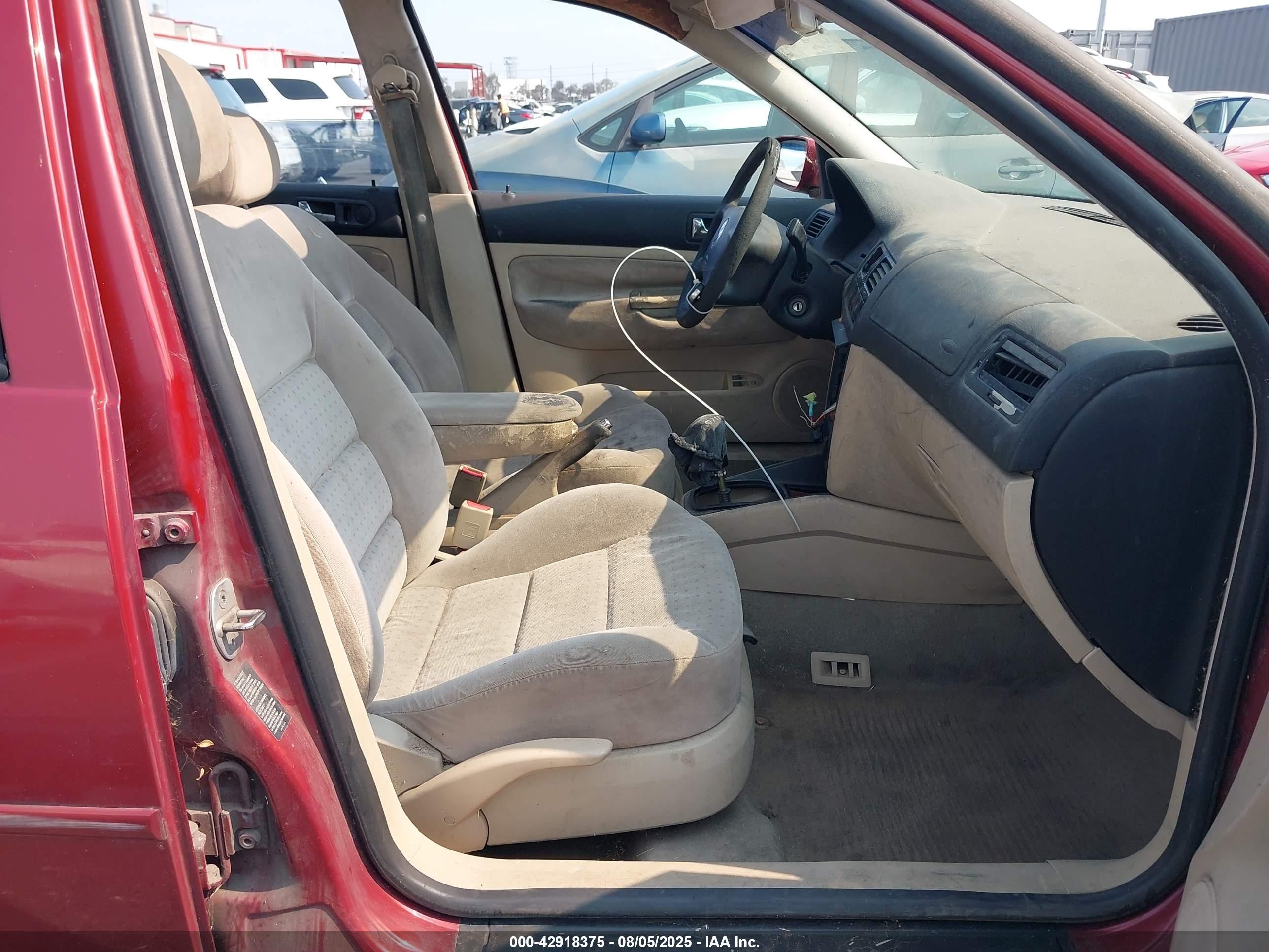 2000 Volkswagen Jetta Gls Burgundy vin: 3VWSC29M3YM095354