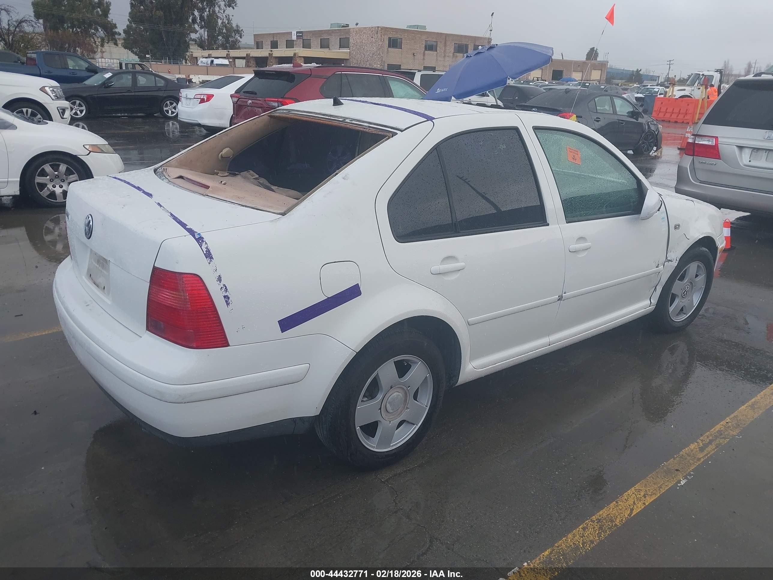 2000 Volkswagen Jetta Gls White vin: 3VWSC29M6YM170306
