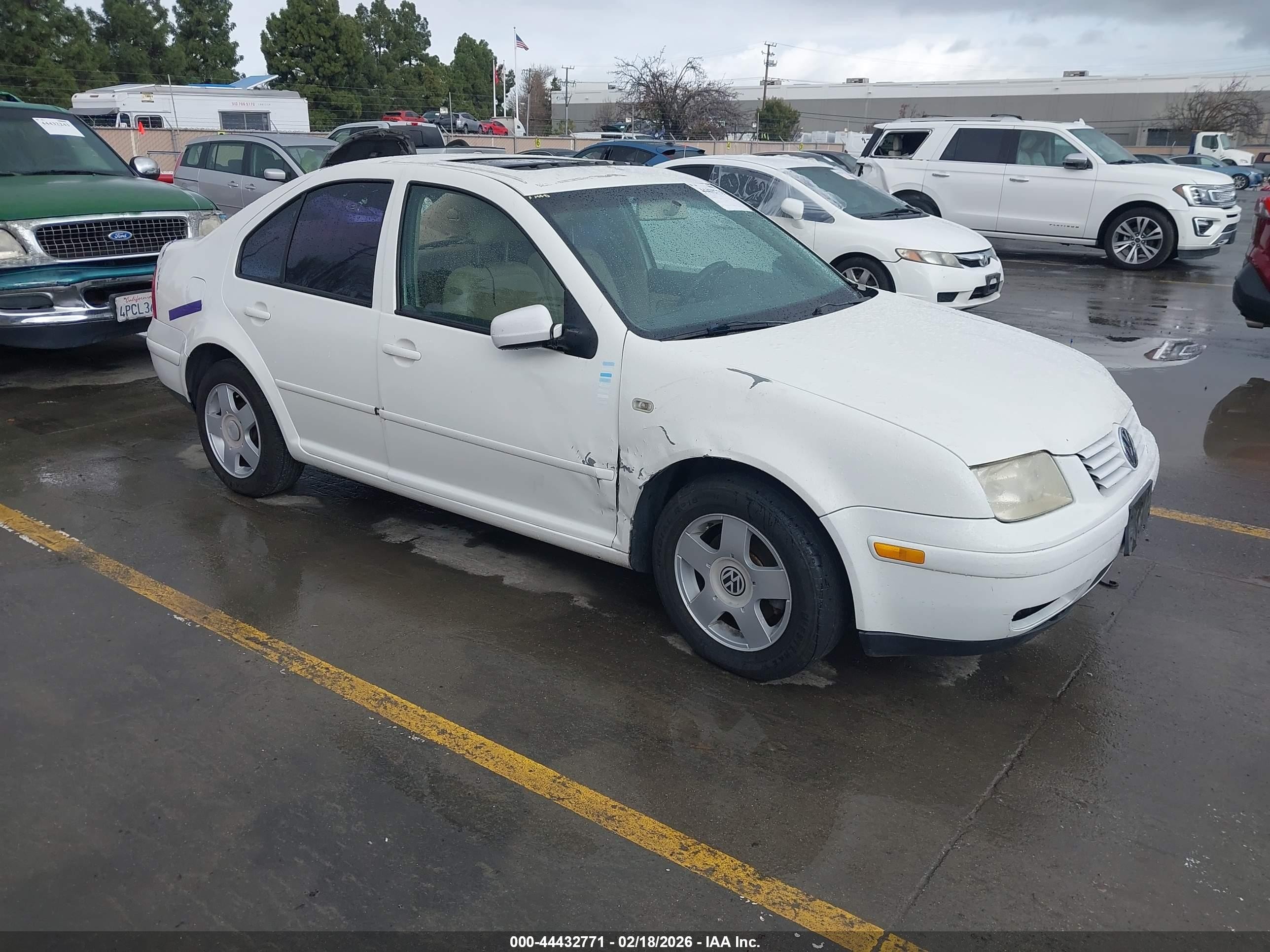 2000 Volkswagen Jetta Gls White vin: 3VWSC29M6YM170306