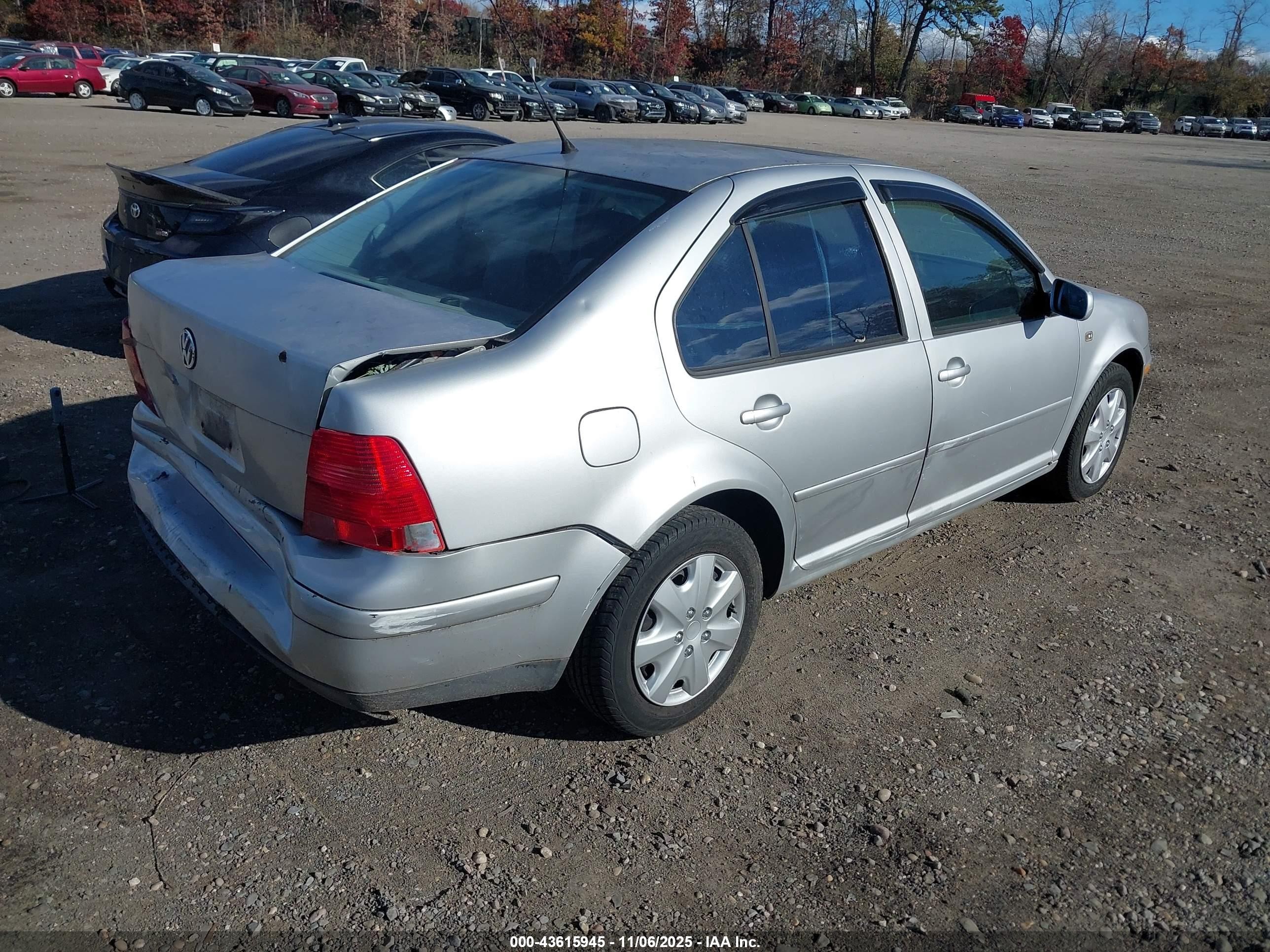 2000 Volkswagen Jetta Gls Silver vin: 3VWSC29M8YM149800
