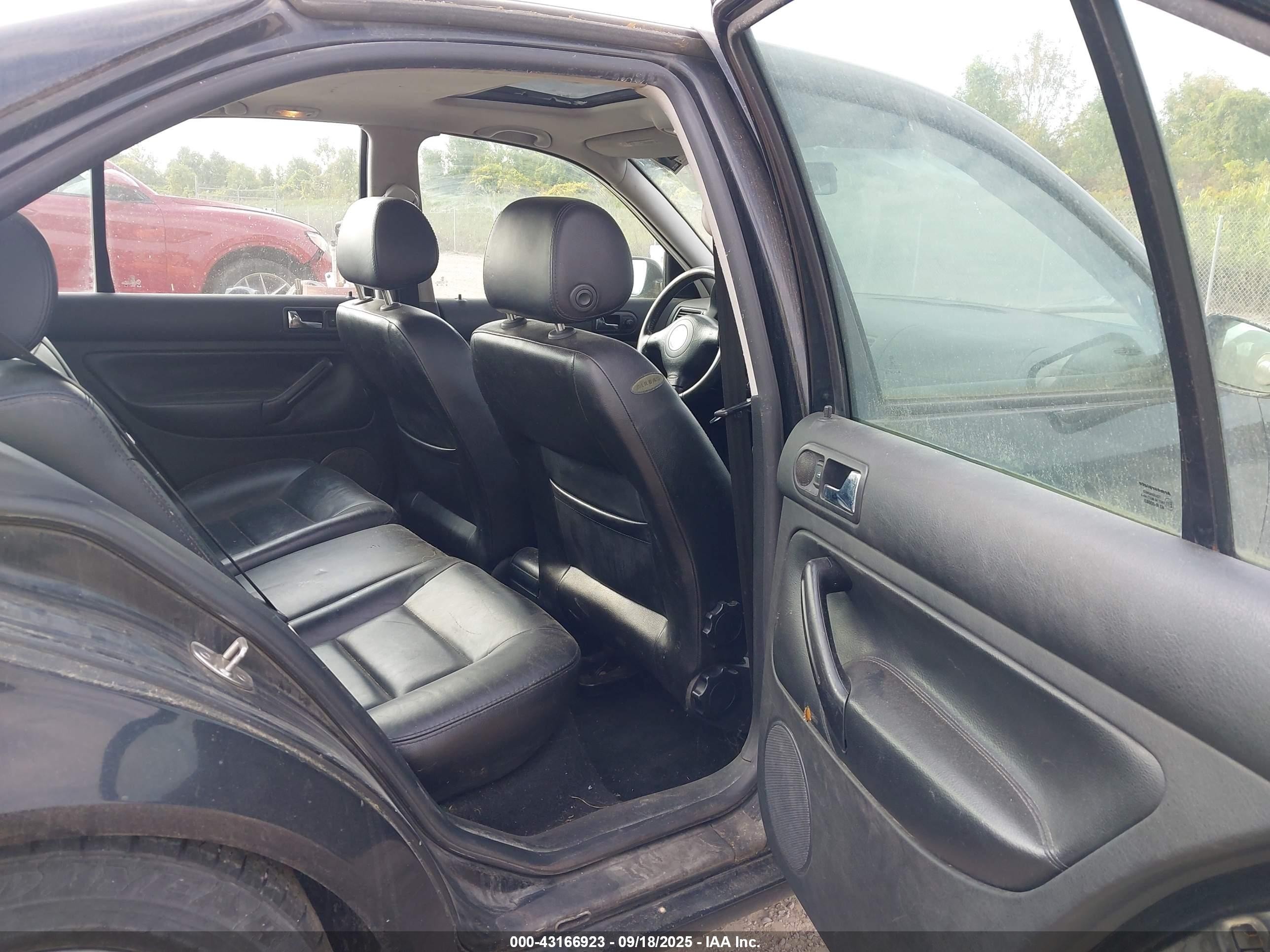 2000 Volkswagen Jetta Gls Black vin: 3VWSC29MXYM174066