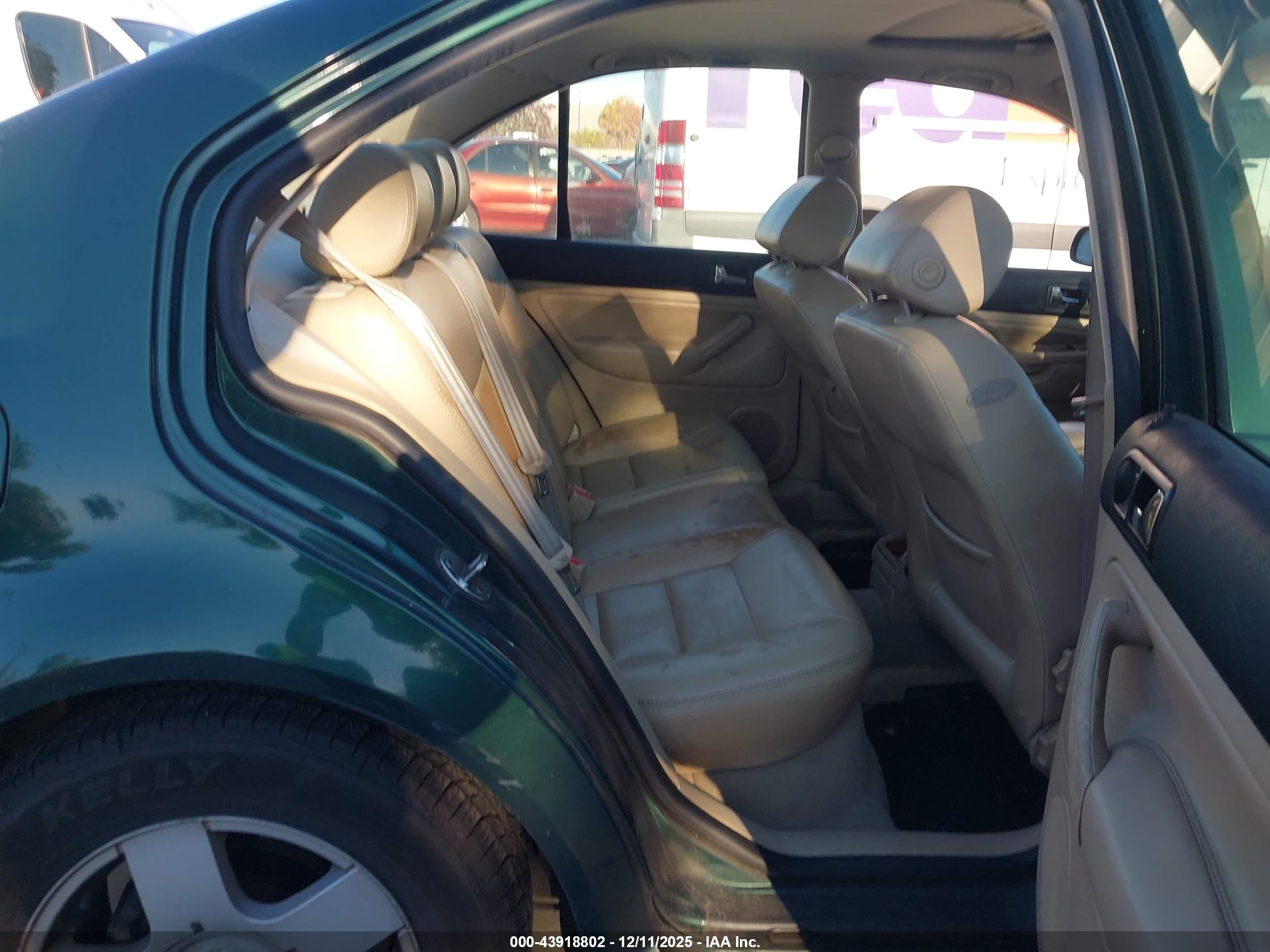 2000 Volkswagen Jetta Gls 1.8l Turbo Зеленый vin: 3VWSD29M2YM154794
