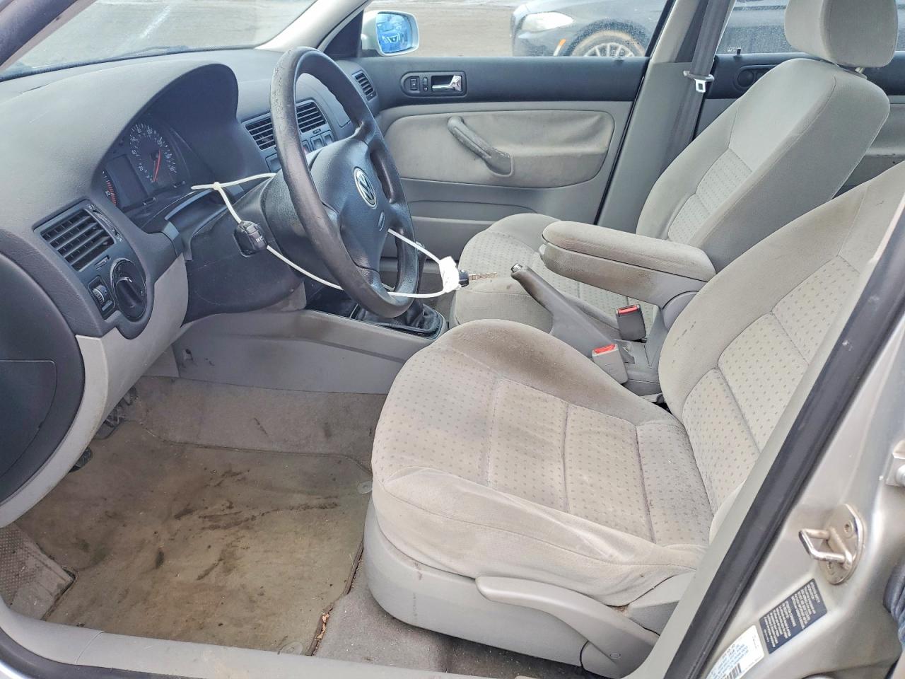 2000 Volkswagen Jetta Gls Серебряный vin: 3VWSD29MXYM149746