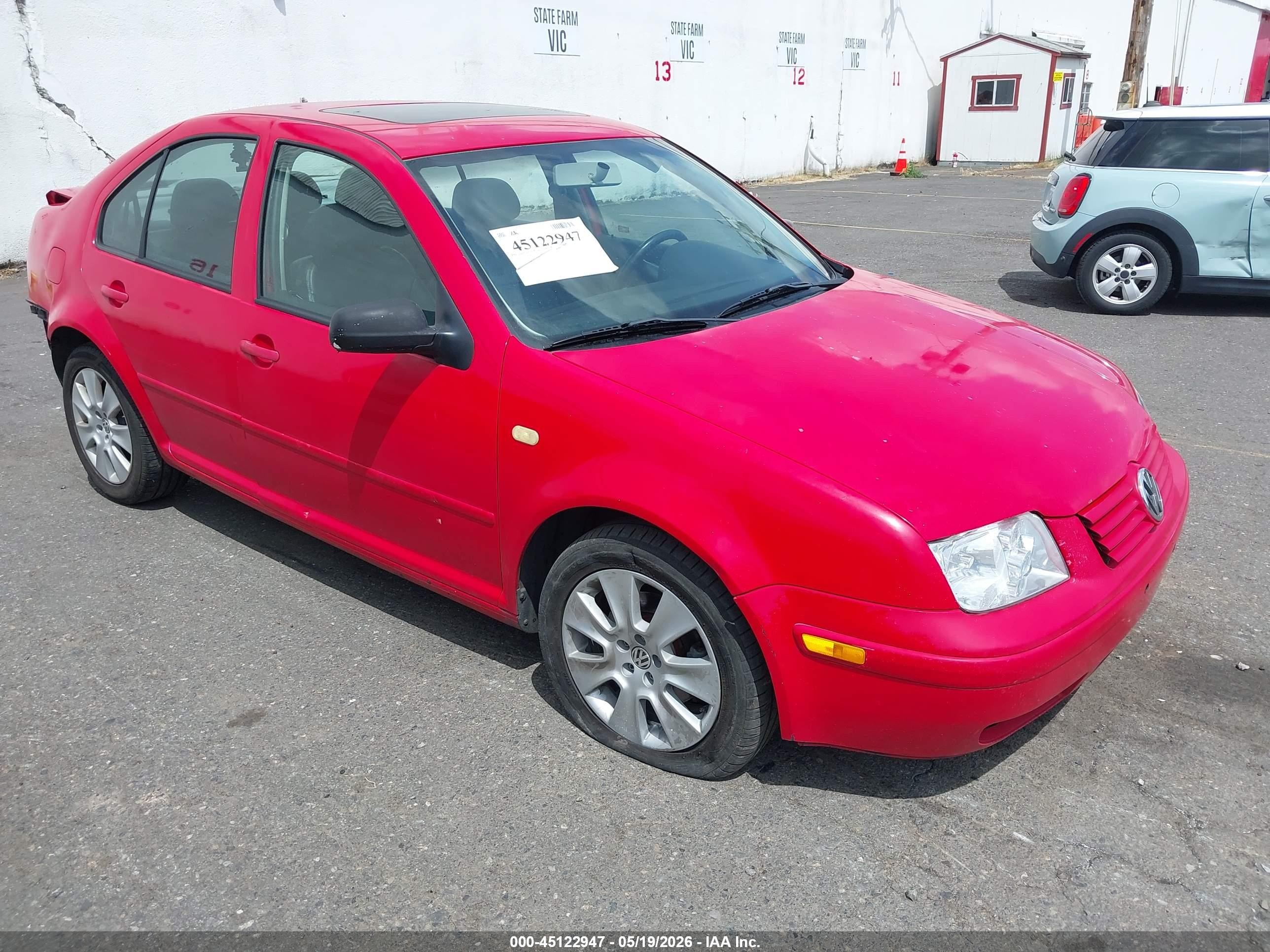 3VWSF29M5YM048043