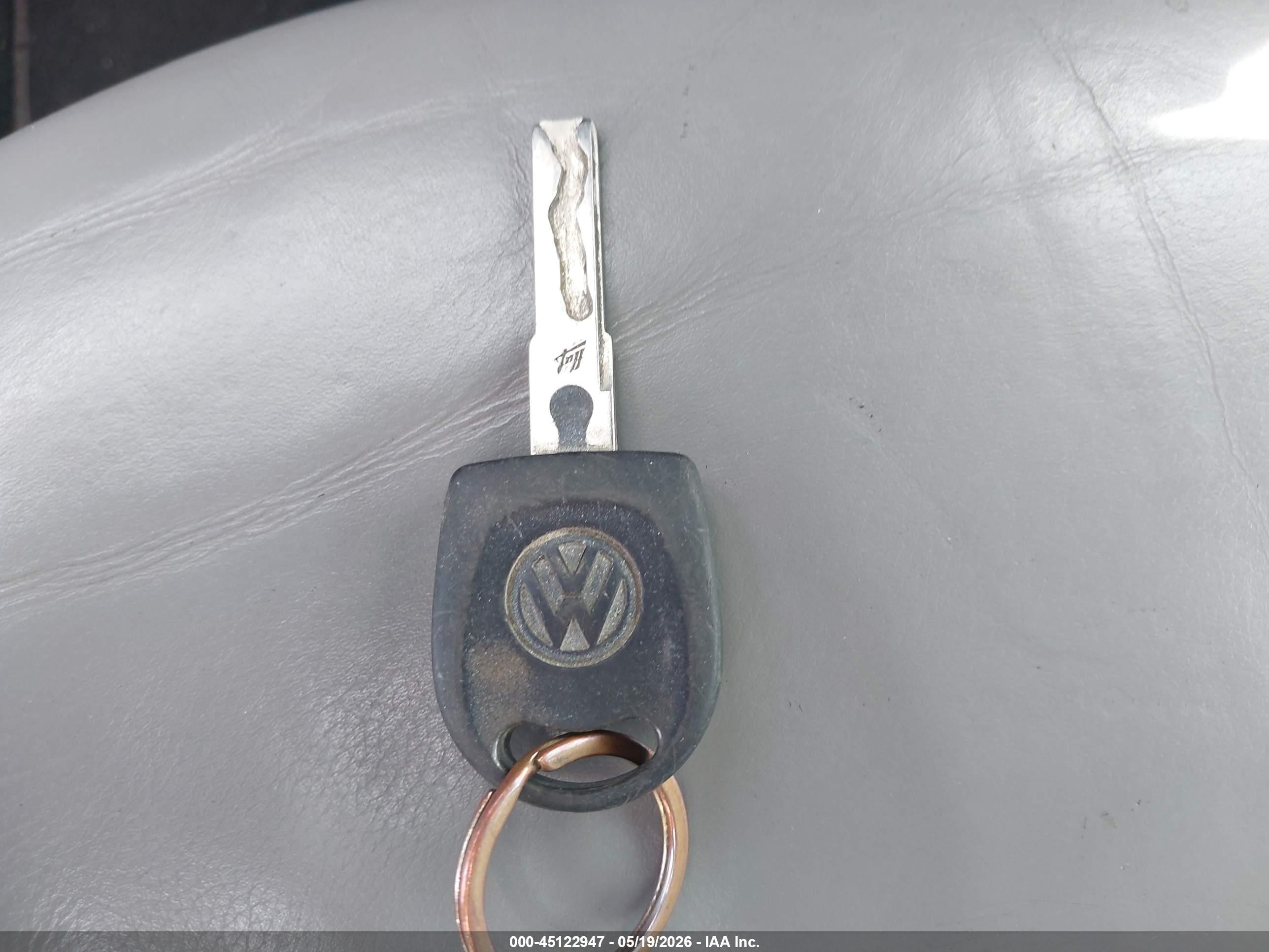 2000 Volkswagen Jetta Gls Tdi Red vin: 3VWSF29M5YM048043