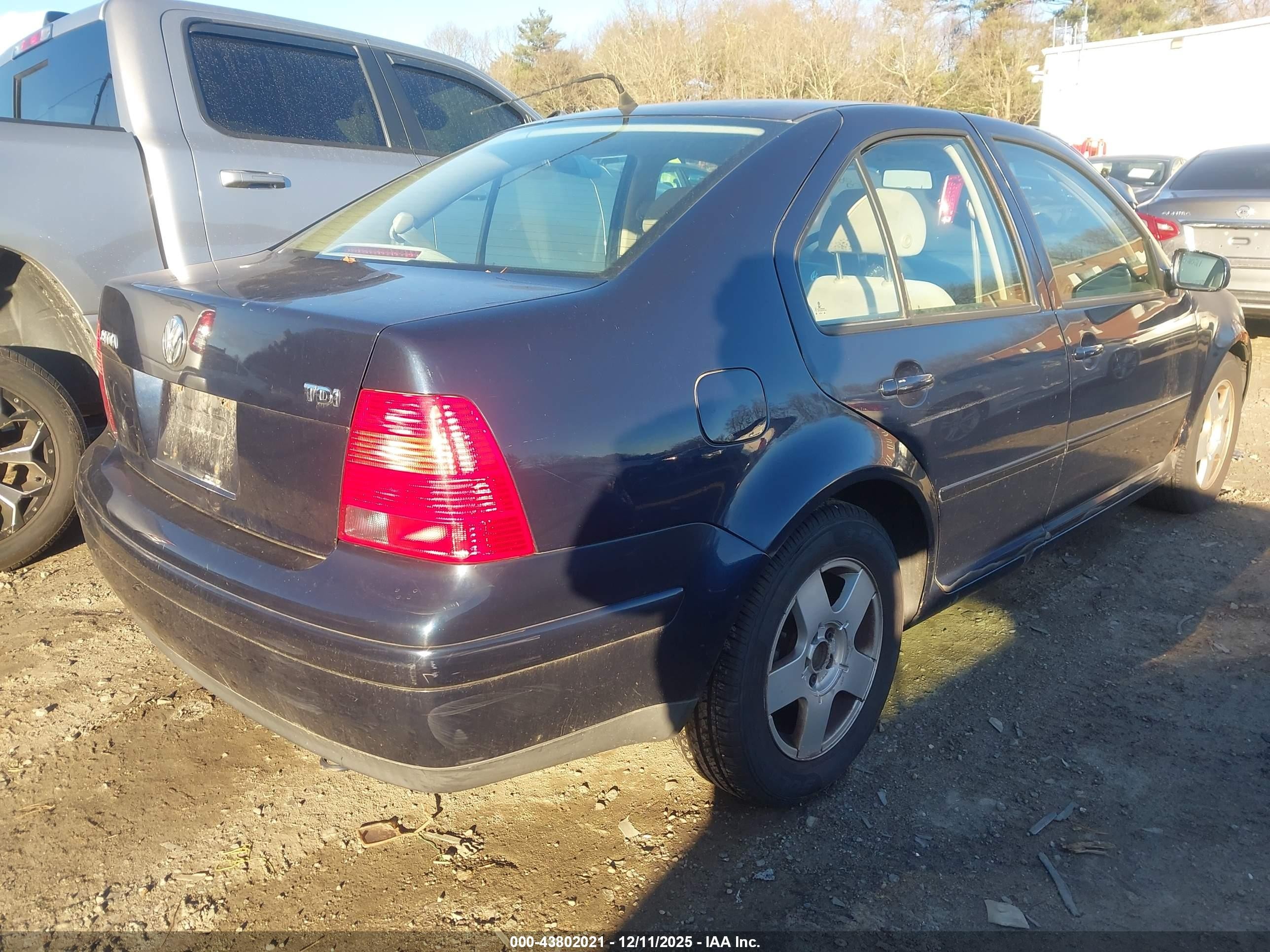 2000 Volkswagen Jetta Gls Tdi Blue vin: 3VWSF29M6YM095968