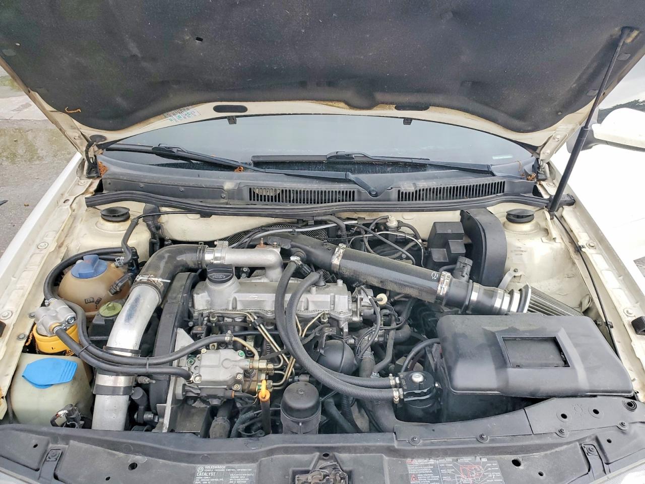 2000 Volkswagen Jetta Gls Tdi White vin: 3VWSF29M7YM059643