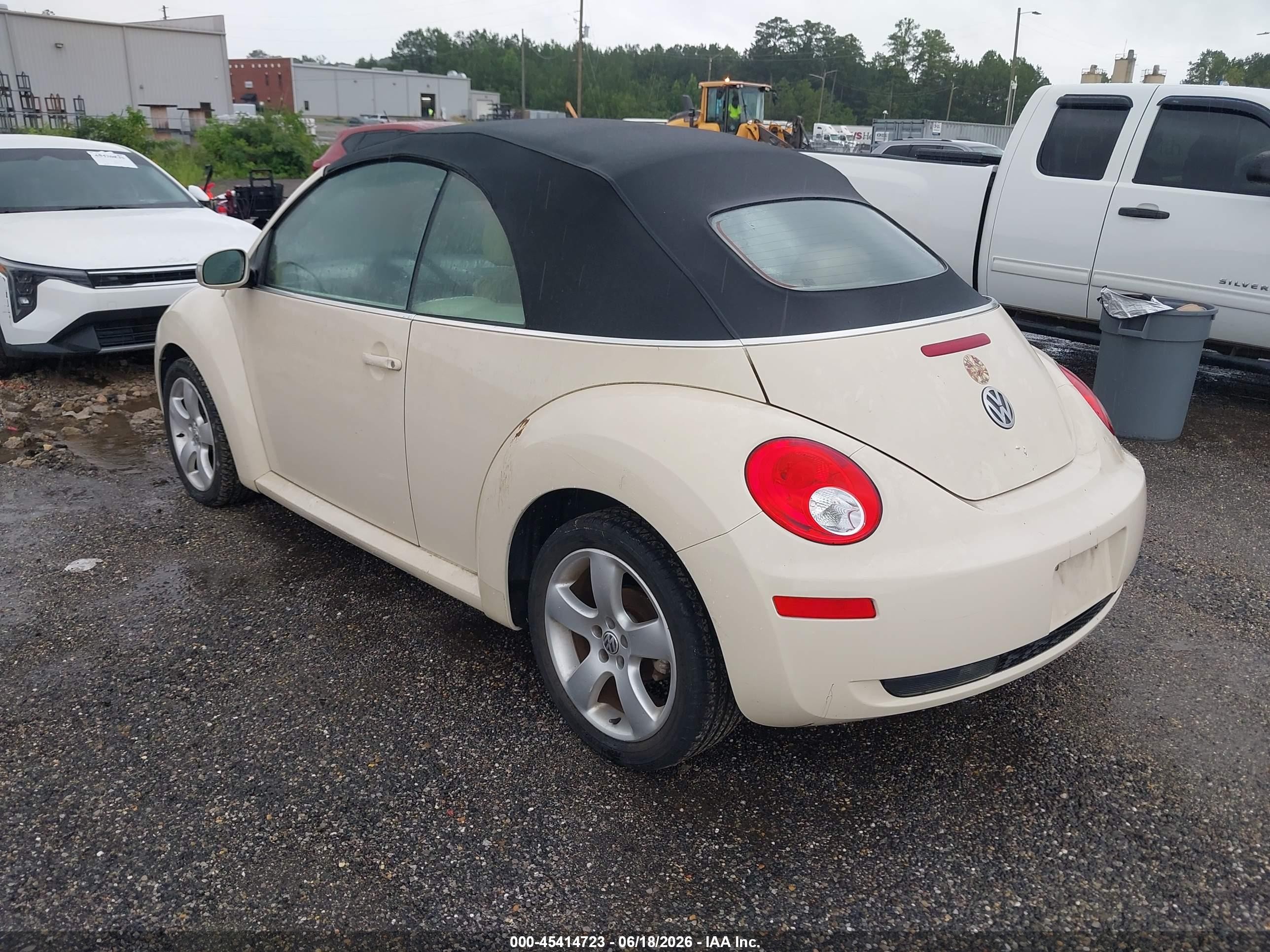 2007 Volkswagen New Beetle 2.5 Beige vin: 3VWSF31Y07M408001