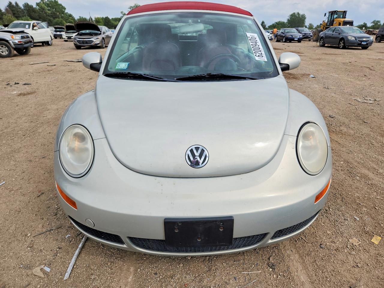 2009 Volkswagen New Beetle Blush Edition Silver vin: 3VWSF31Y29M410979