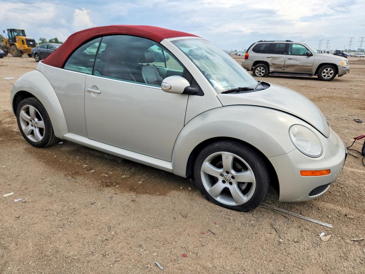 2009 Volkswagen New Beetle Blush Edition Silver vin: 3VWSF31Y29M410979