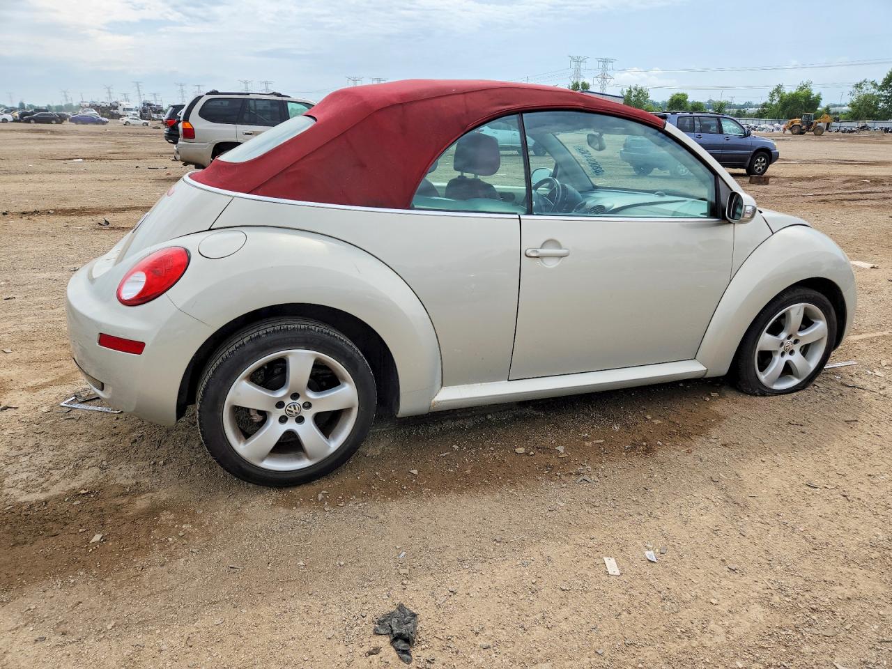 2009 Volkswagen New Beetle Blush Edition Silver vin: 3VWSF31Y29M410979
