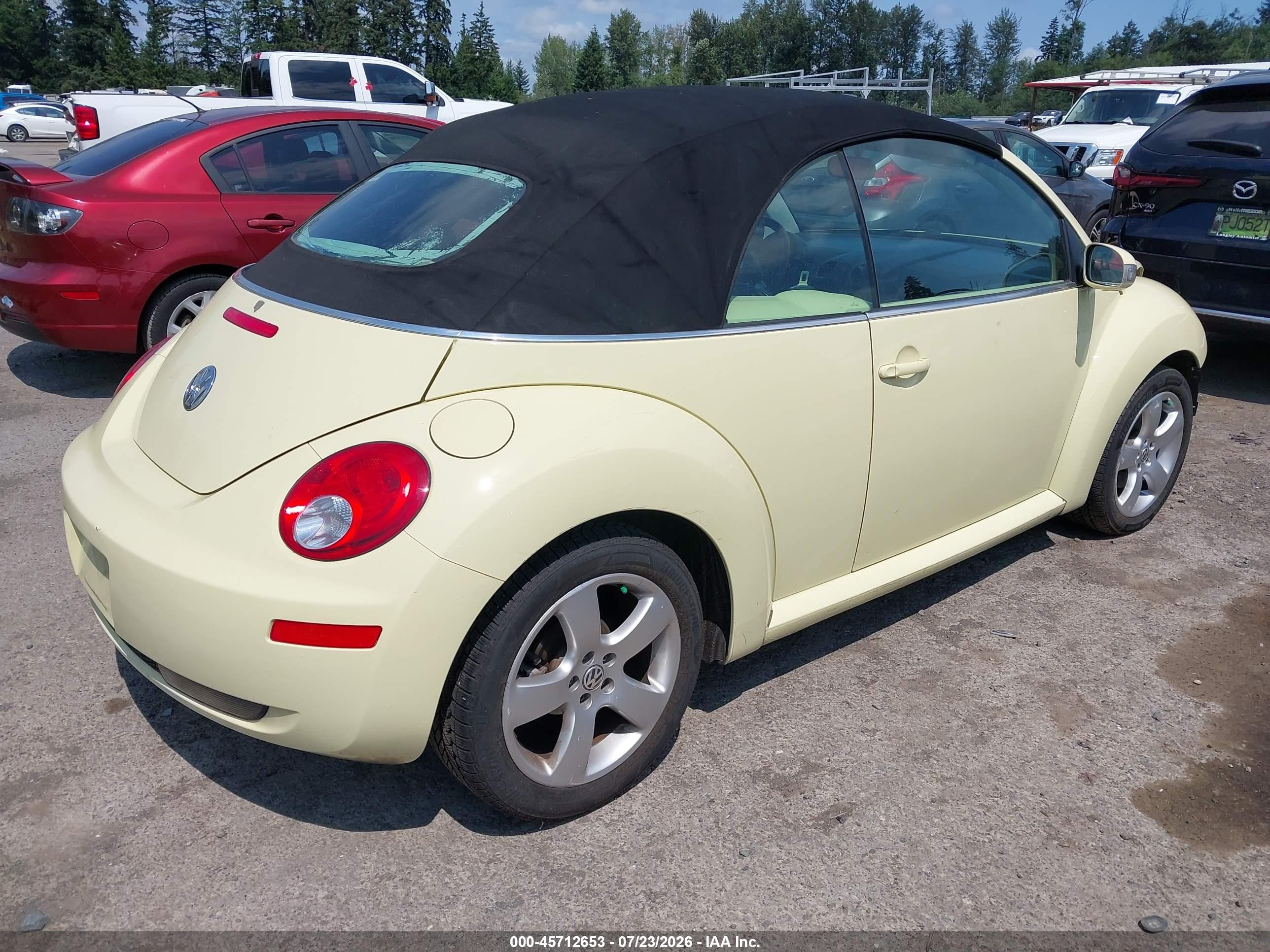 2006 Volkswagen New Beetle 2.5 Зеленый vin: 3VWSF31Y46M330739