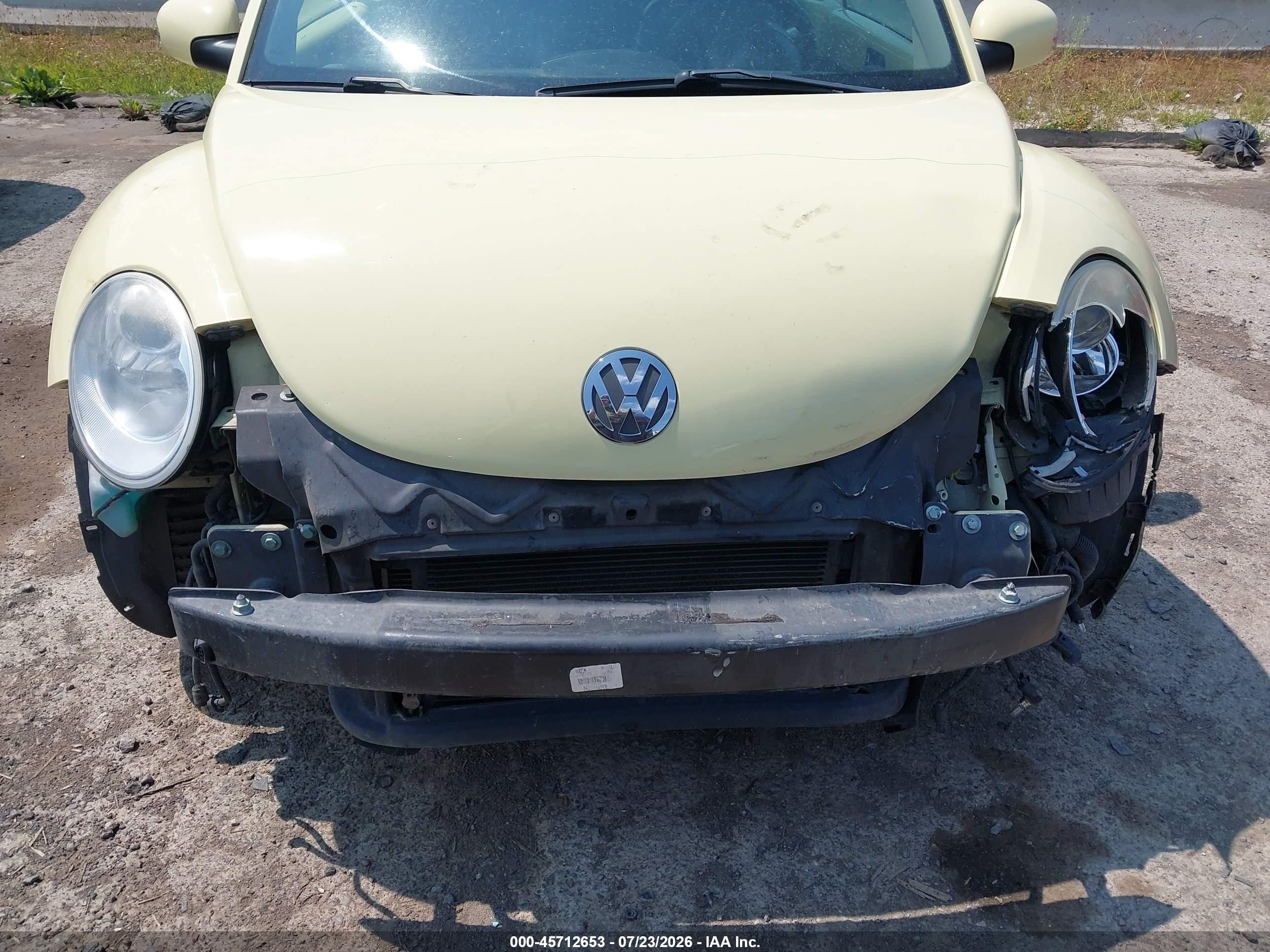 2006 Volkswagen New Beetle 2.5 Зеленый vin: 3VWSF31Y46M330739