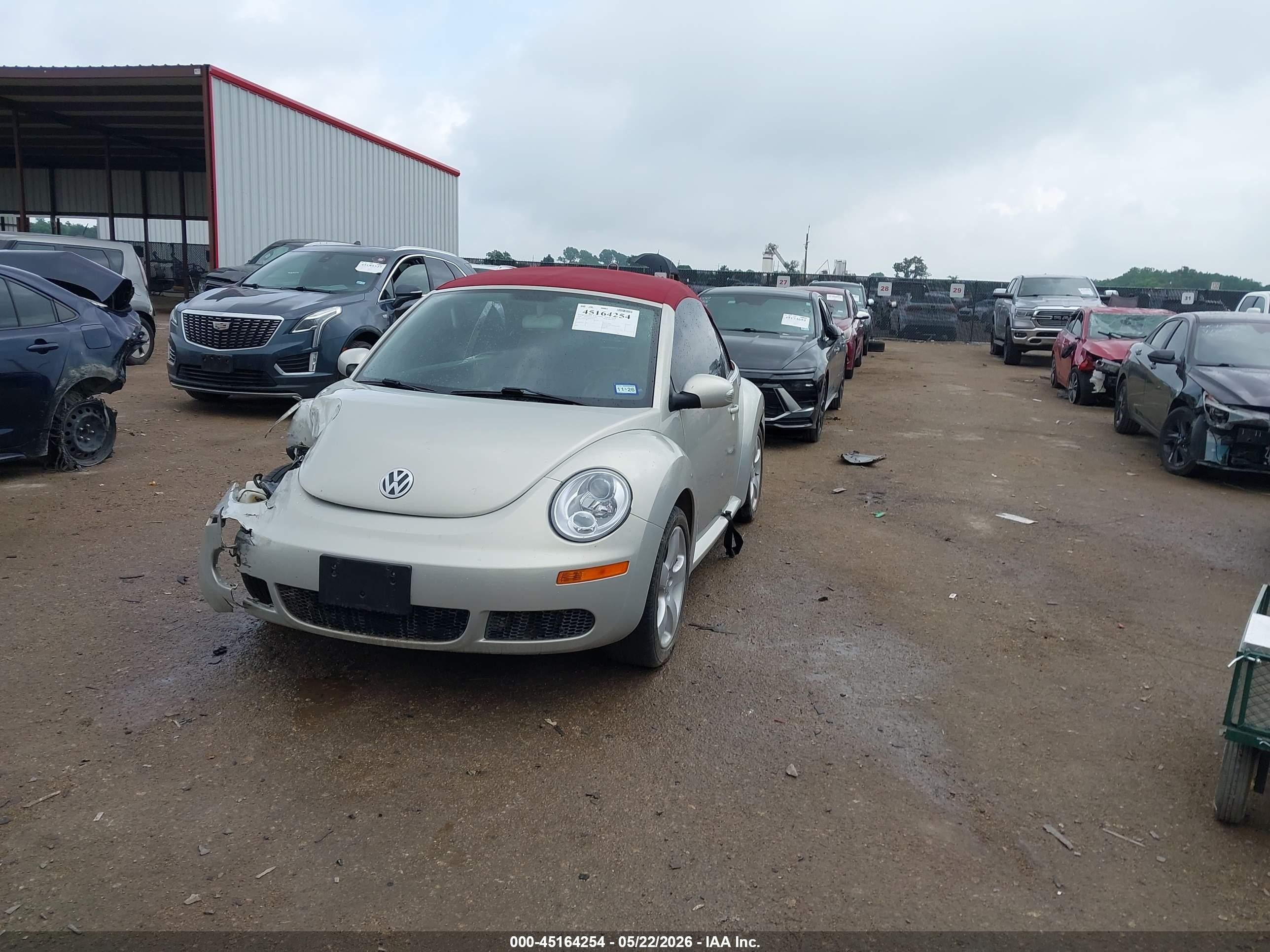 2009 Volkswagen New Beetle 2.5l Blush Edition Silver vin: 3VWSF31Y49M410580