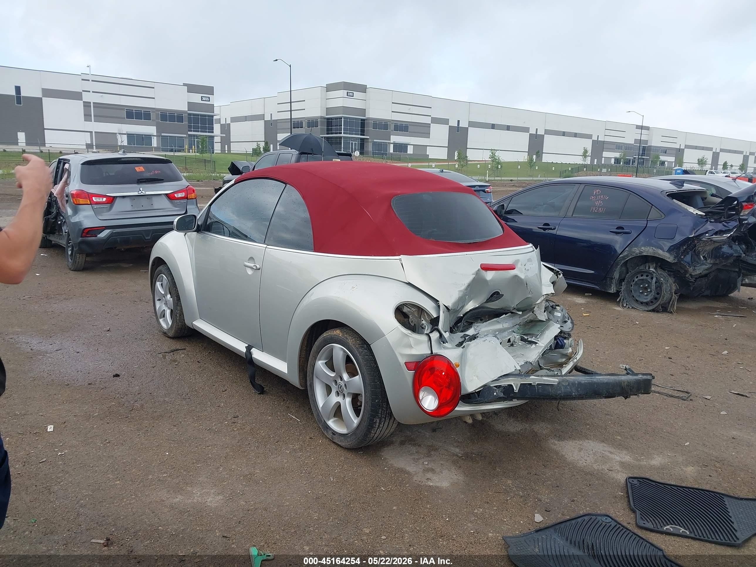 2009 Volkswagen New Beetle 2.5l Blush Edition Silver vin: 3VWSF31Y49M410580