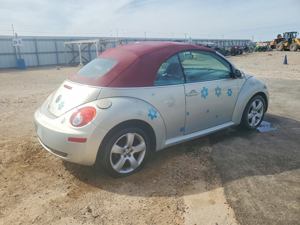 2009 Volkswagen New Beetle Blush Edition Серебряный vin: 3VWSF31Y49M412247