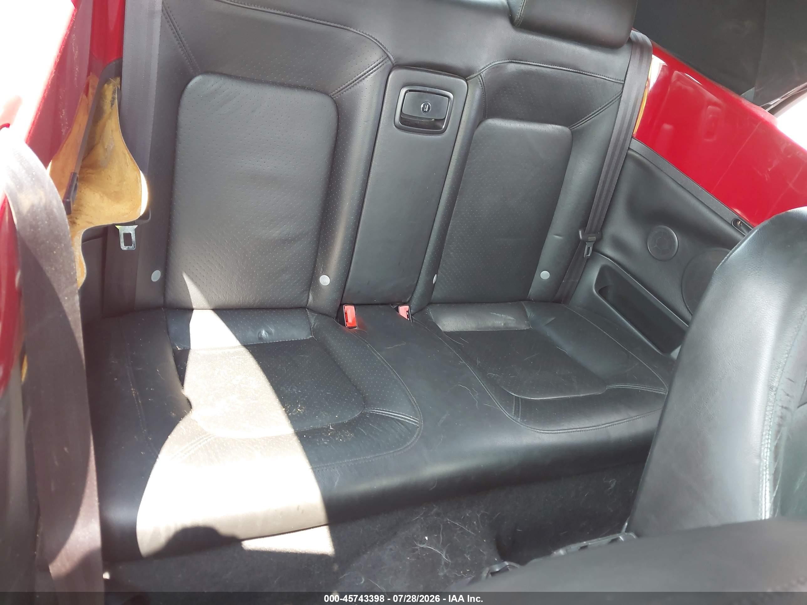 2007 Volkswagen New Beetle 2.5 Red vin: 3VWSF31Y77M420498