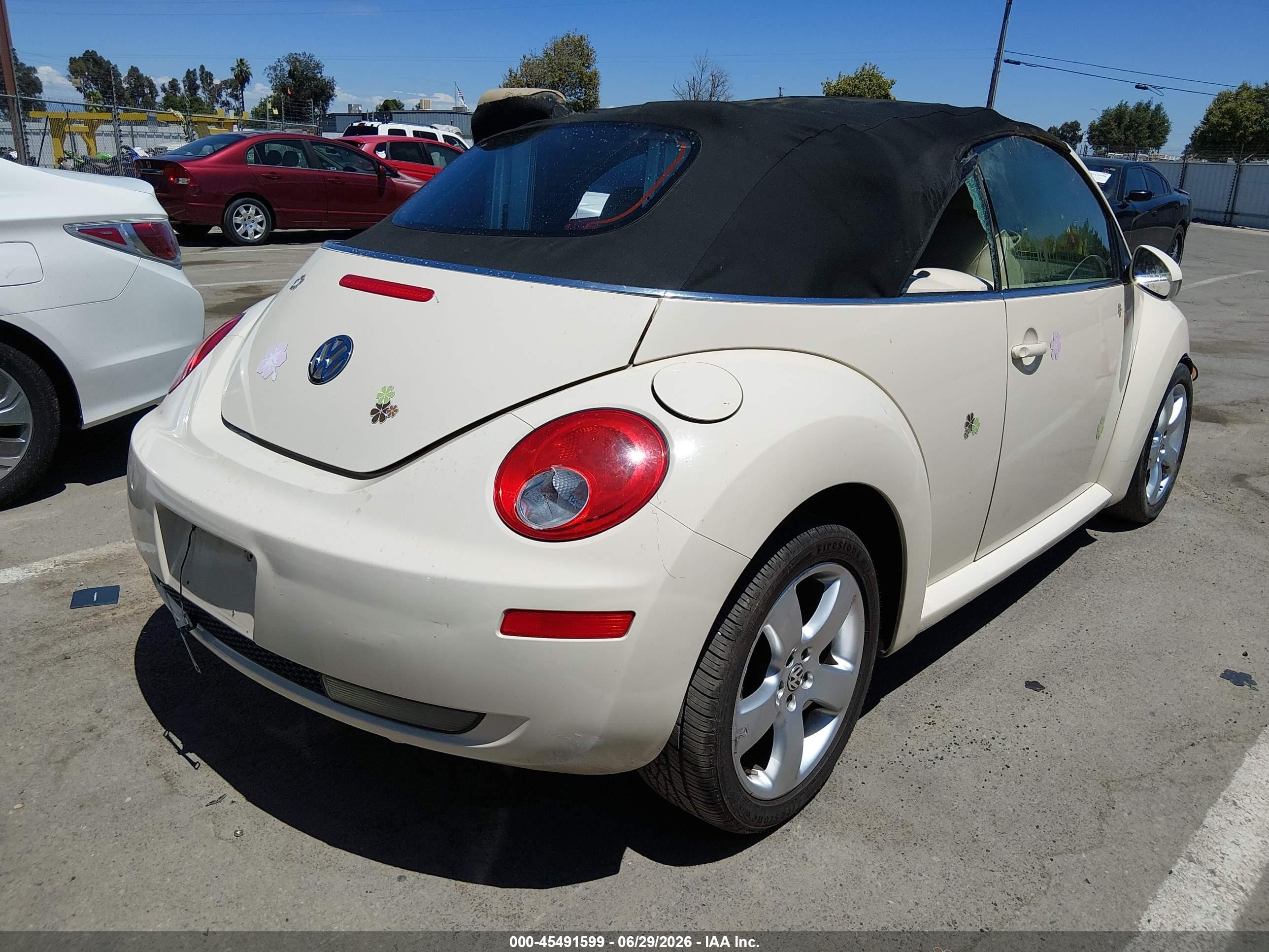 2006 Volkswagen New Beetle 2.5/2.5 (a6) Beige vin: 3VWSF31Y96M310146