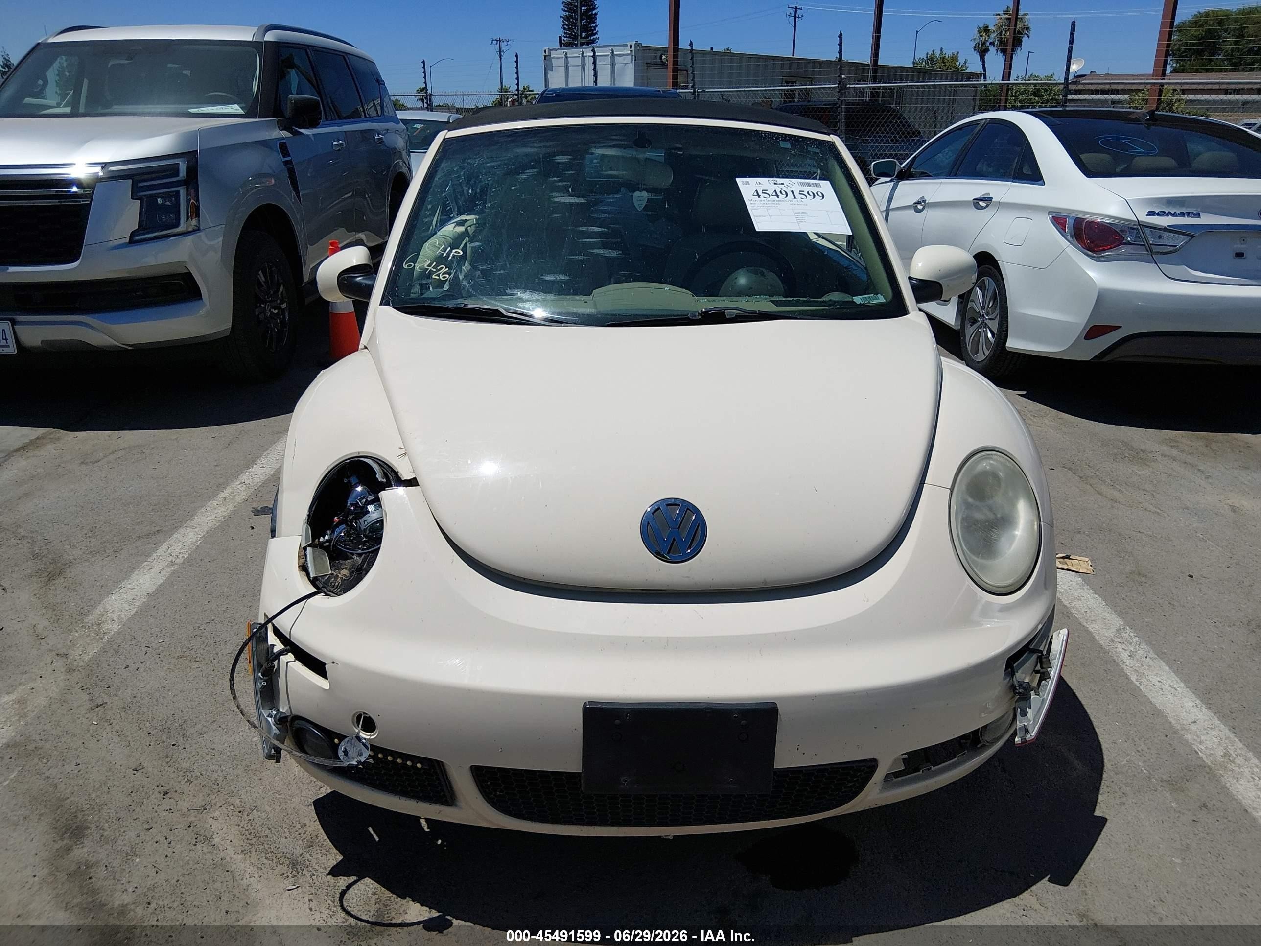 2006 Volkswagen New Beetle 2.5/2.5 (a6) Beige vin: 3VWSF31Y96M310146