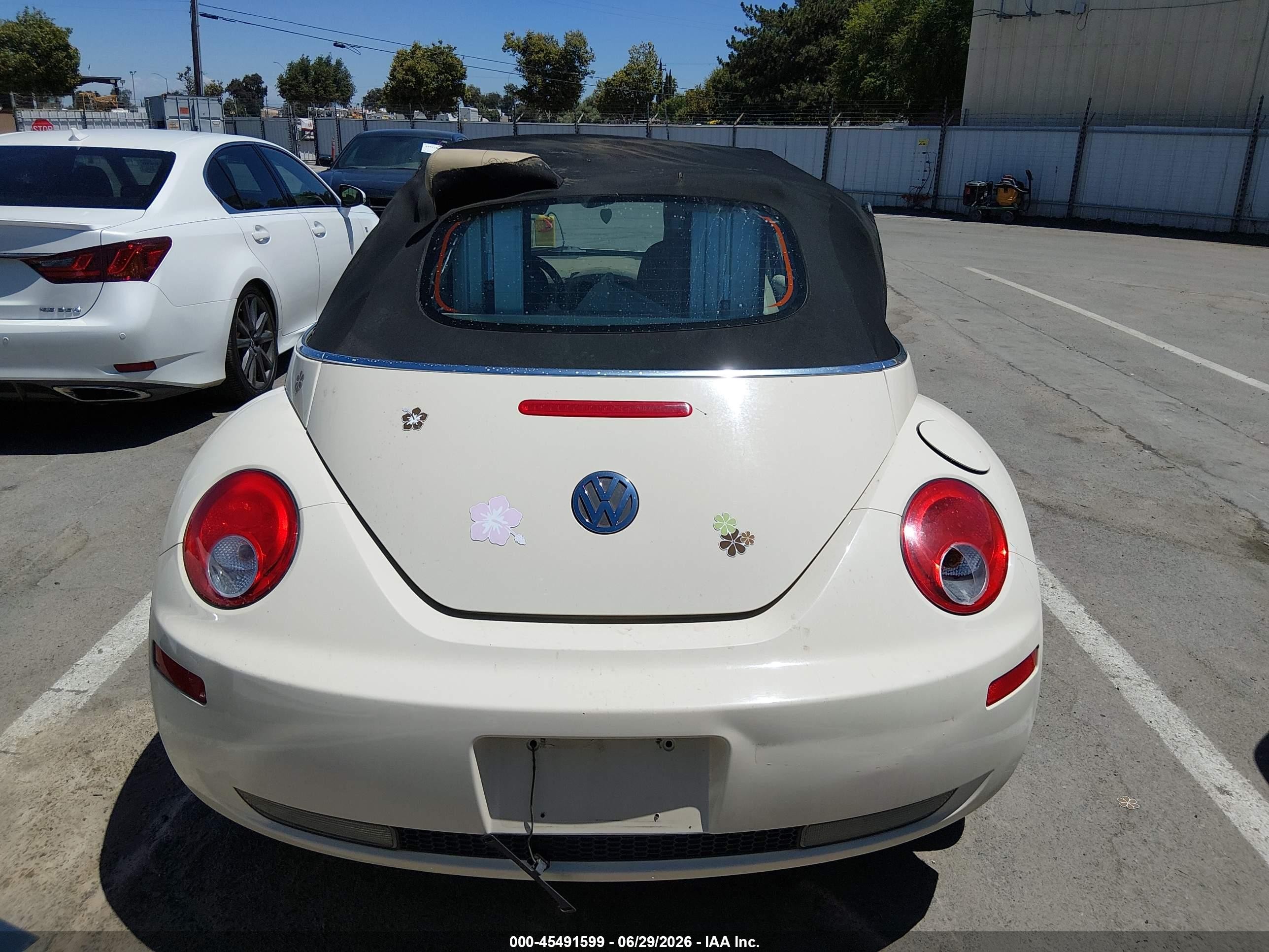 2006 Volkswagen New Beetle 2.5/2.5 (a6) Beige vin: 3VWSF31Y96M310146