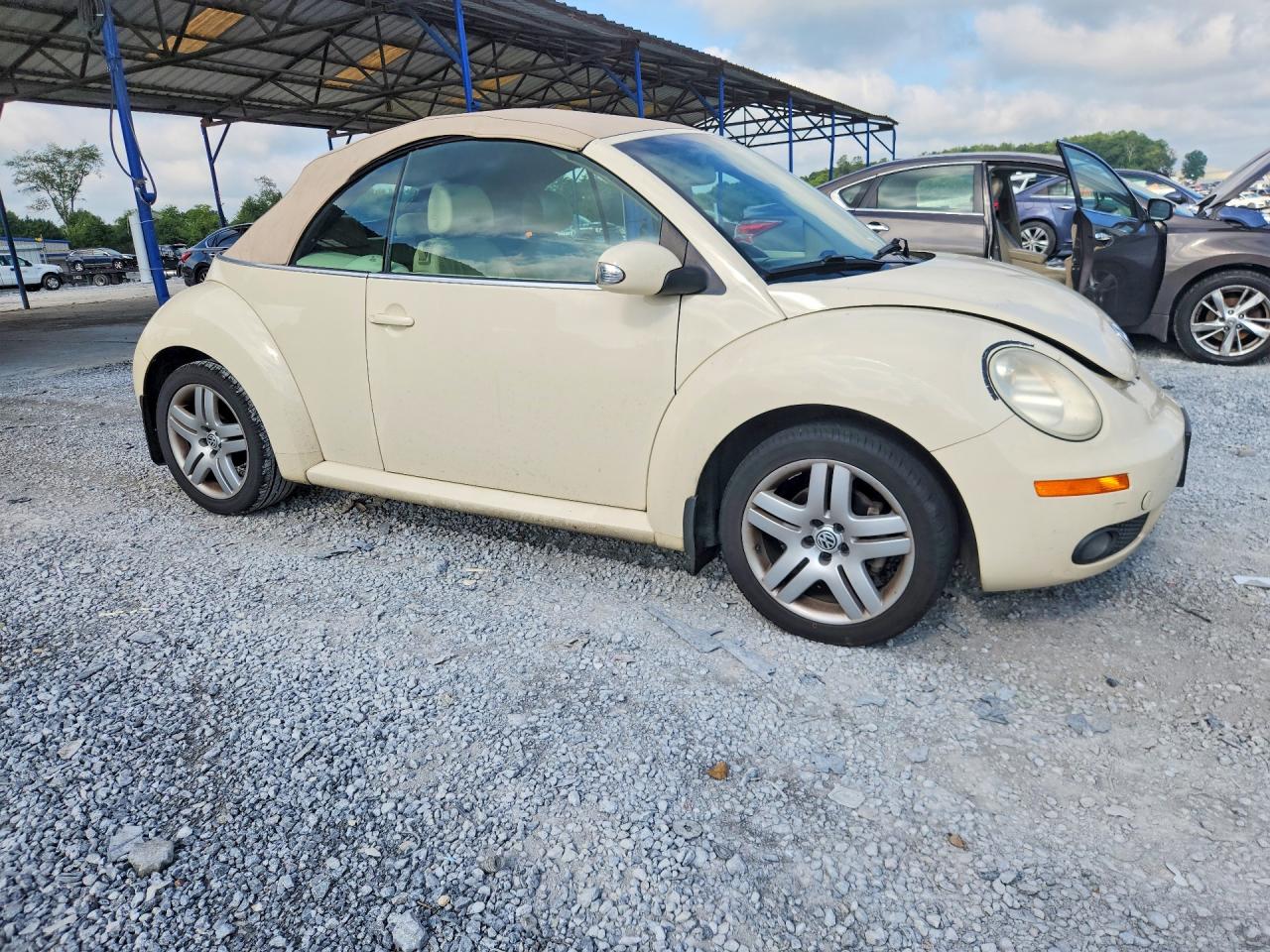 2006 Volkswagen New Beetle Convertible Option Package 2 Yellow vin: 3VWSF31YX6M317526