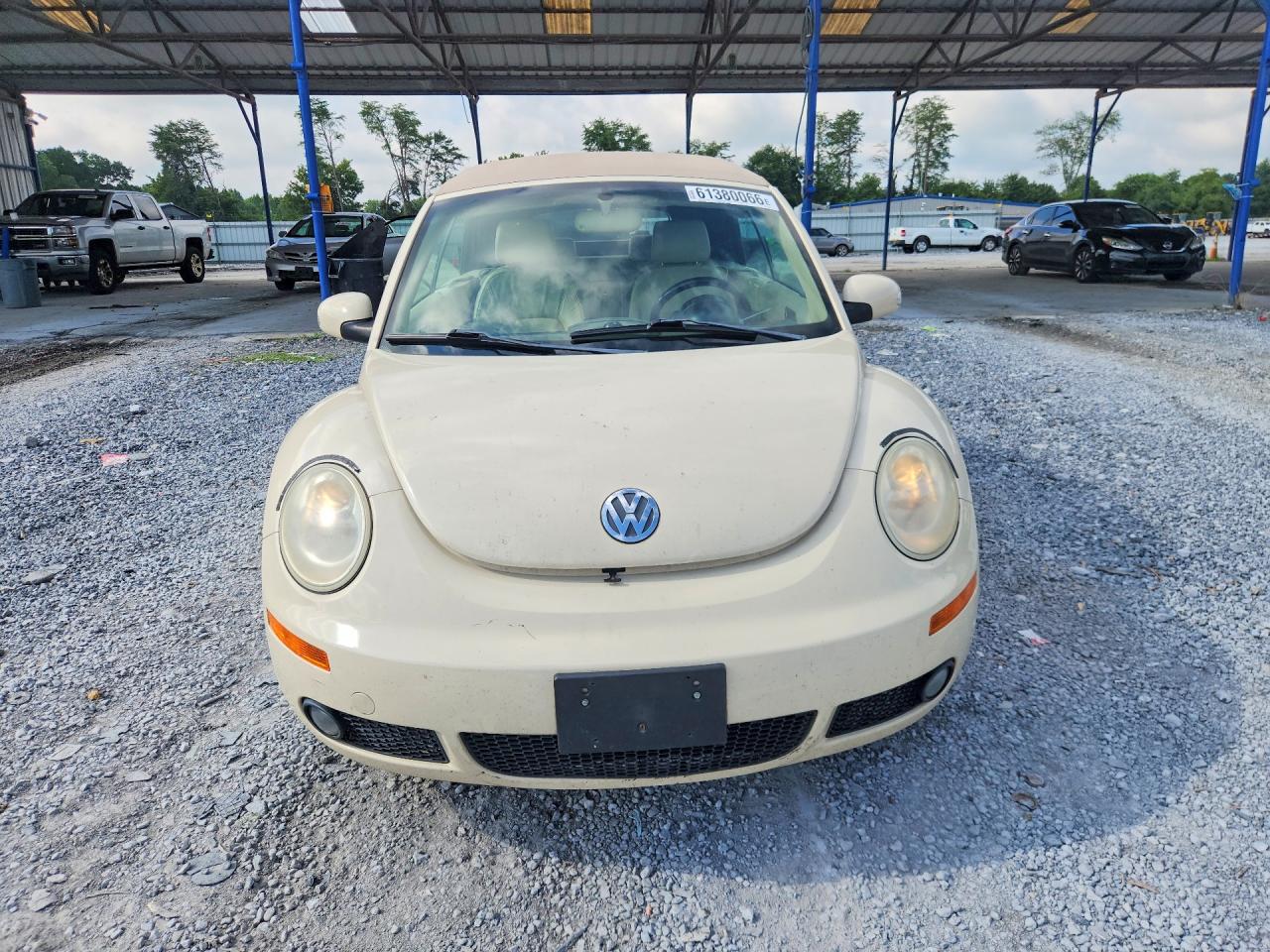 2006 Volkswagen New Beetle Convertible Option Package 2 Yellow vin: 3VWSF31YX6M317526