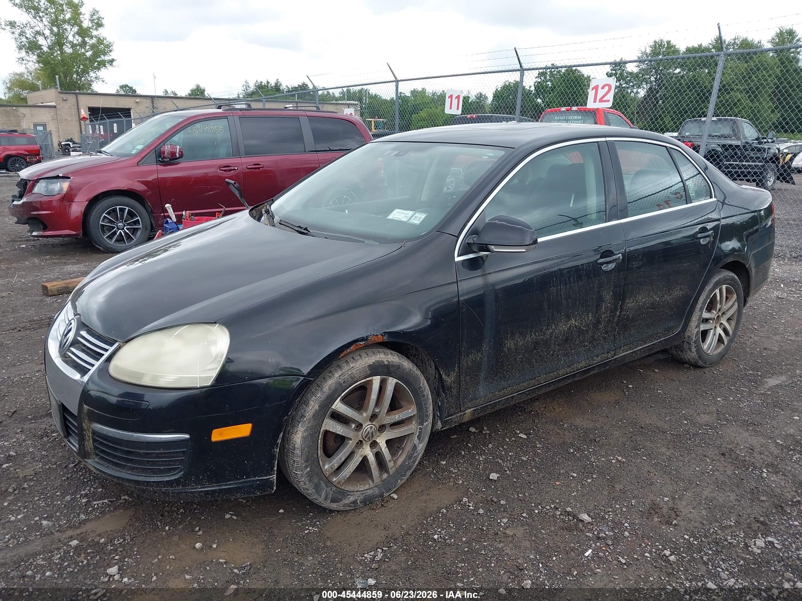 2005 Volkswagen Jetta 2.5 Black vin: 3VWSF71K15M635357
