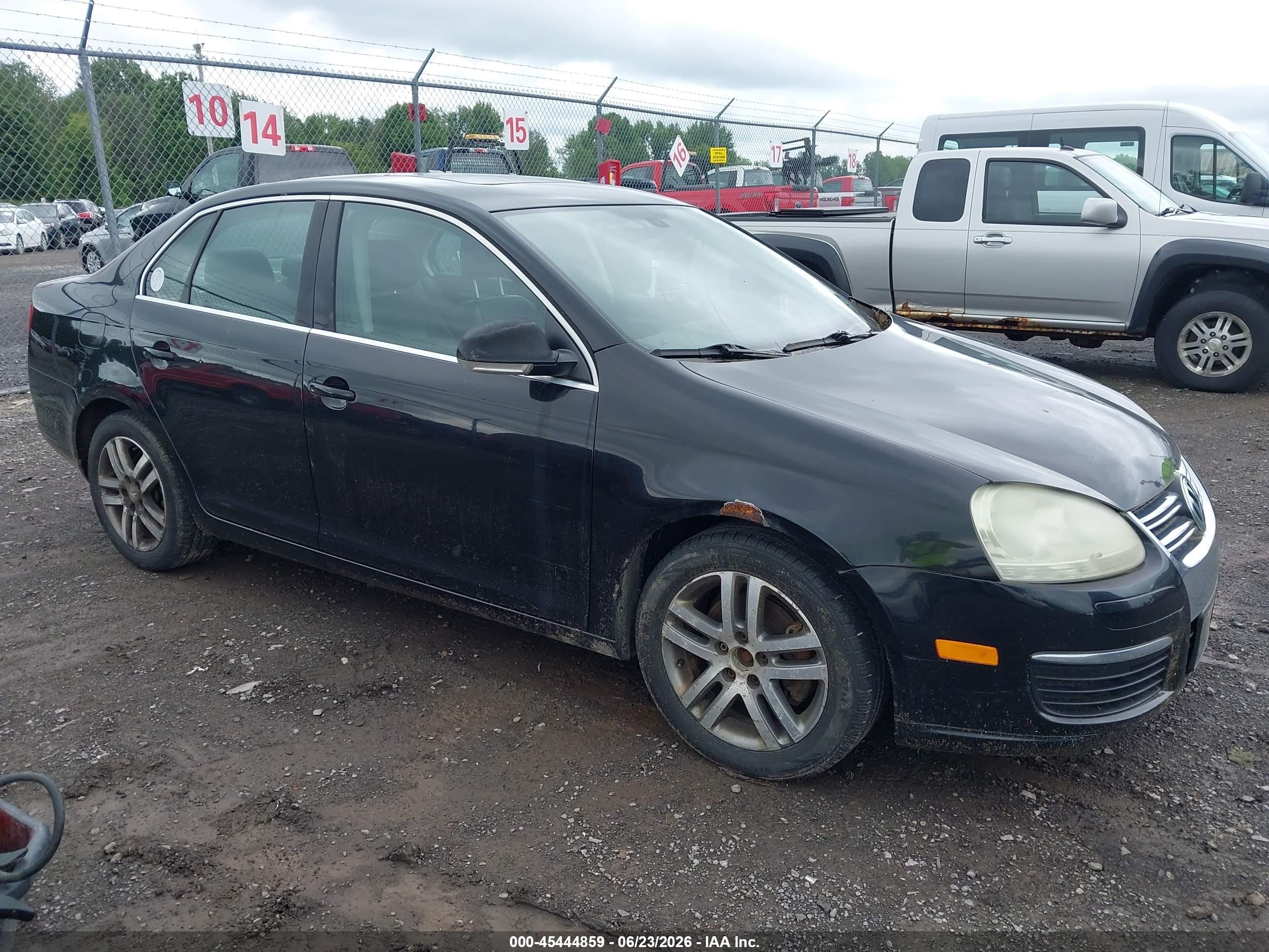 3VWSF71K15M635357