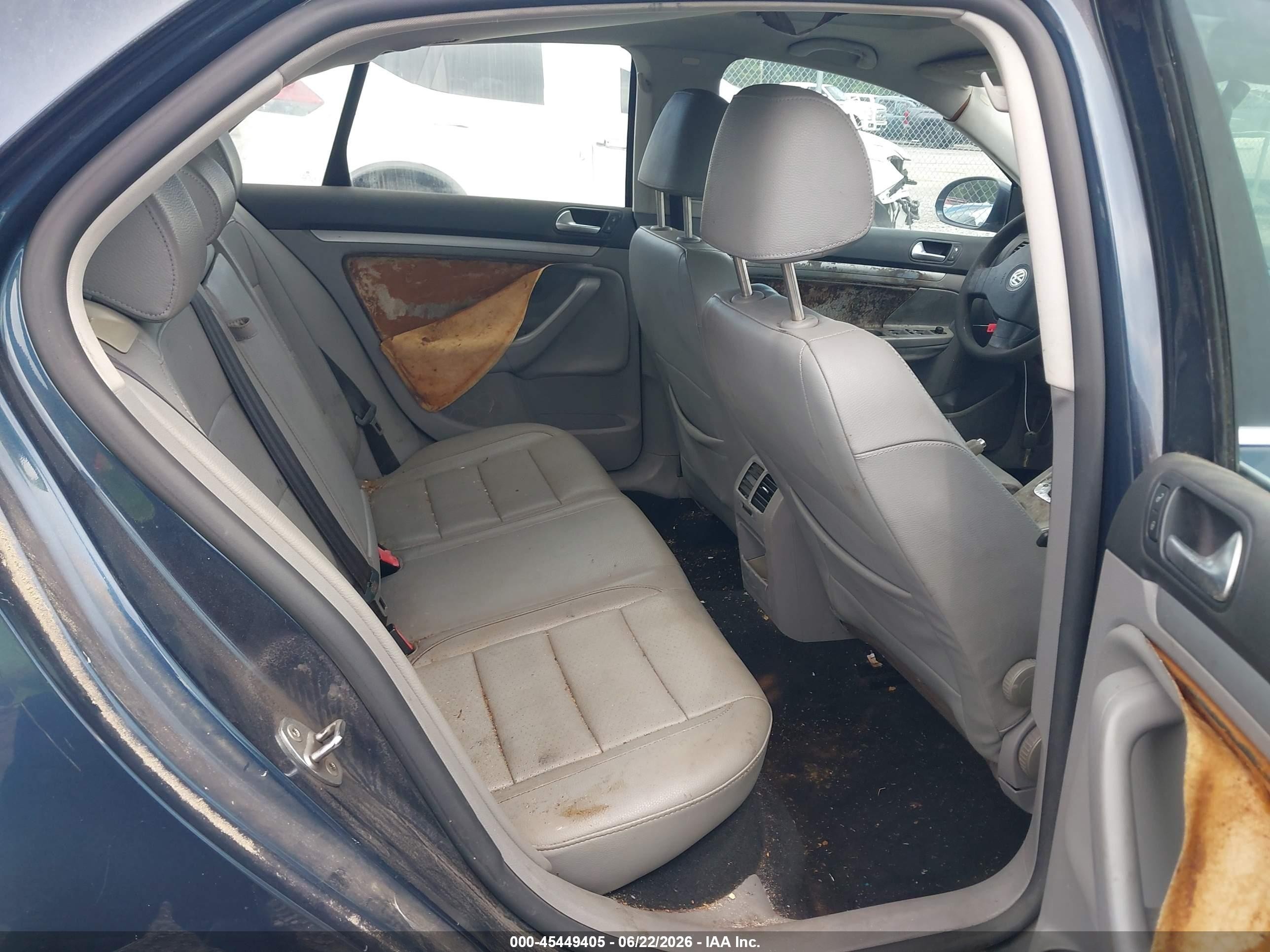 2007 Volkswagen Jetta 2.5 Blue vin: 3VWSF71K17M067226
