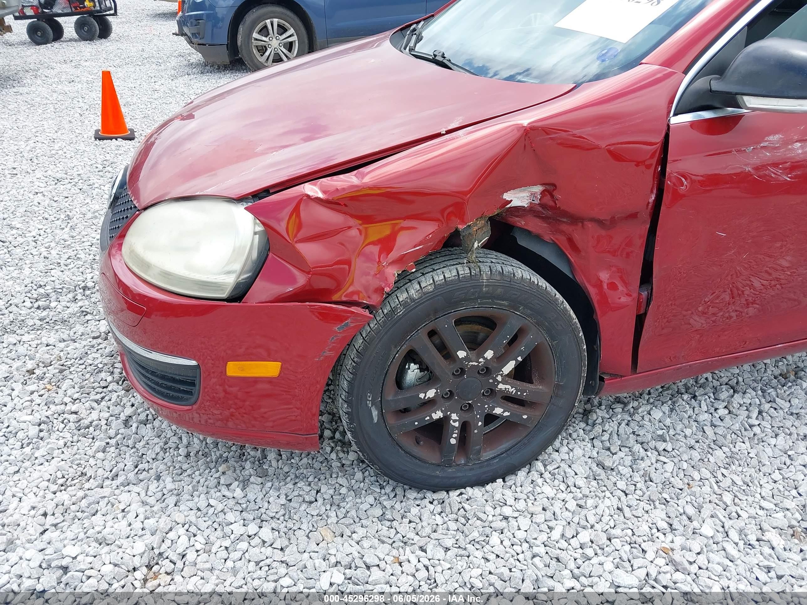 2006 Volkswagen Jetta 2.5 Red vin: 3VWSF71K46M771693