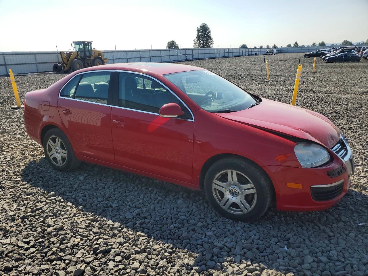 2007 Volkswagen Jetta 2.5 Option Package 1 Red vin: 3VWSF71K57M063311
