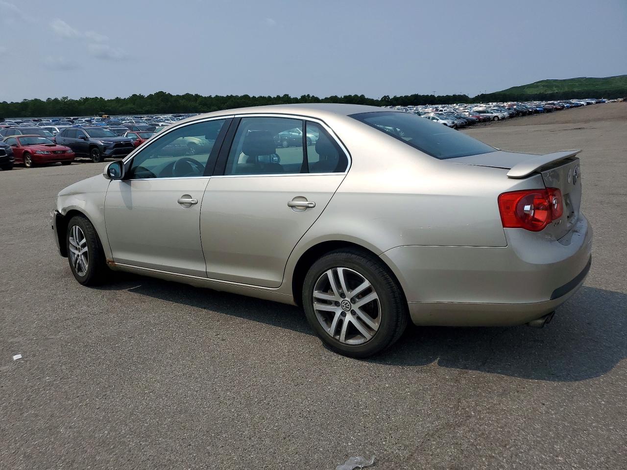 2005 Volkswagen New Jetta 2.5l Option Package 1 Beige vin: 3VWSF71K95M625479