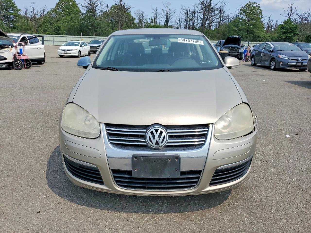 2005 Volkswagen New Jetta 2.5l Option Package 1 Beige vin: 3VWSF71K95M625479